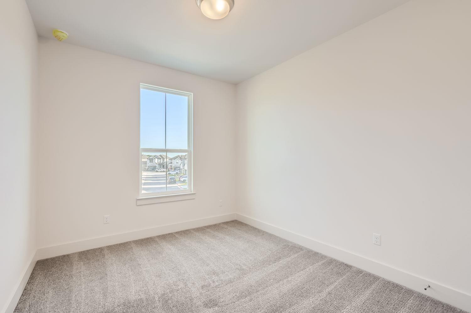 1531 N Red Bud Ln #32 Property Photo 11