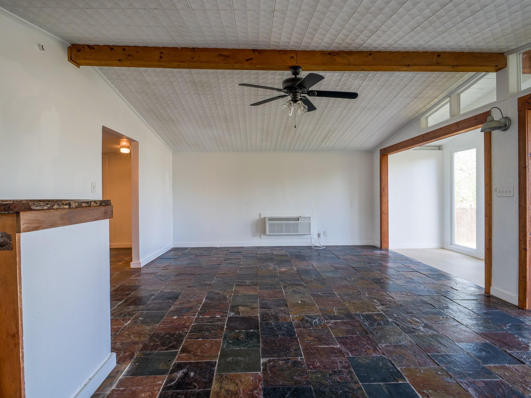 103 Chisum St Property Photo 11