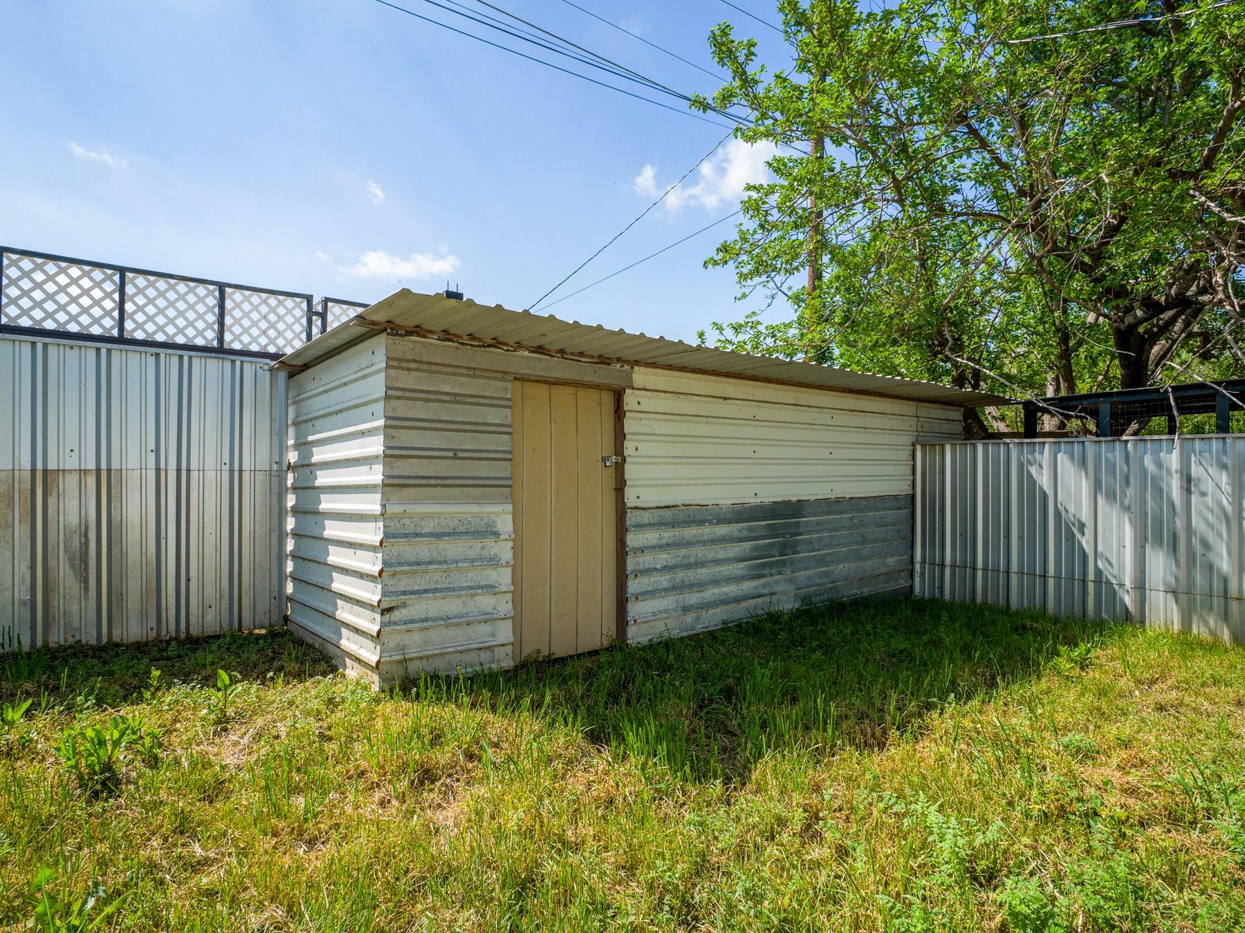 103 Chisum St Property Photo 27