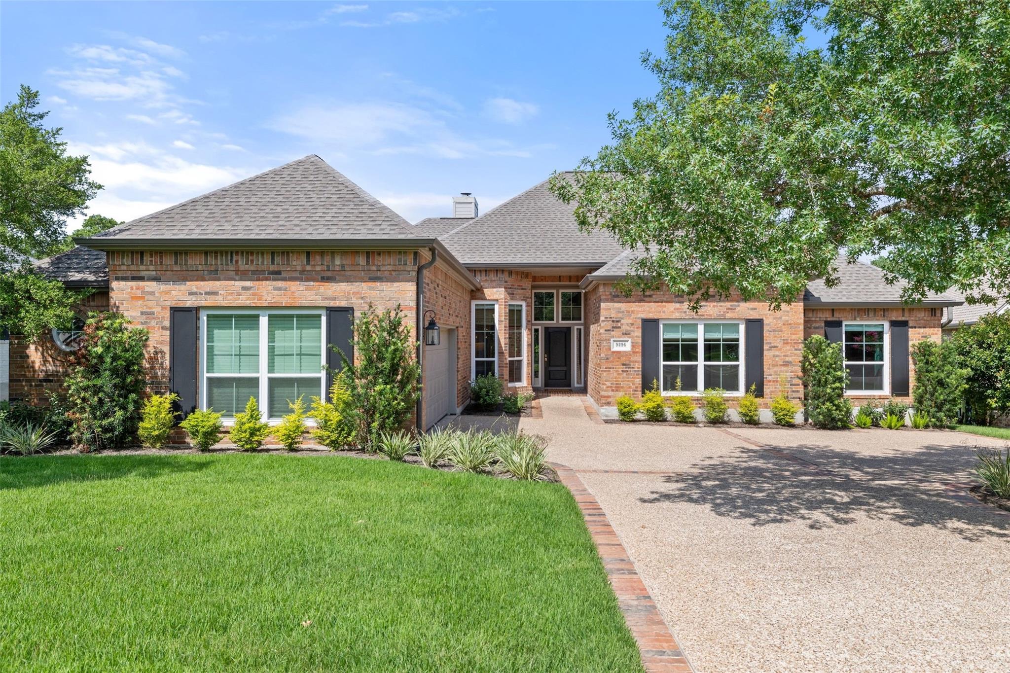 9294 Scenic Bluff Dr Property Photo 1
