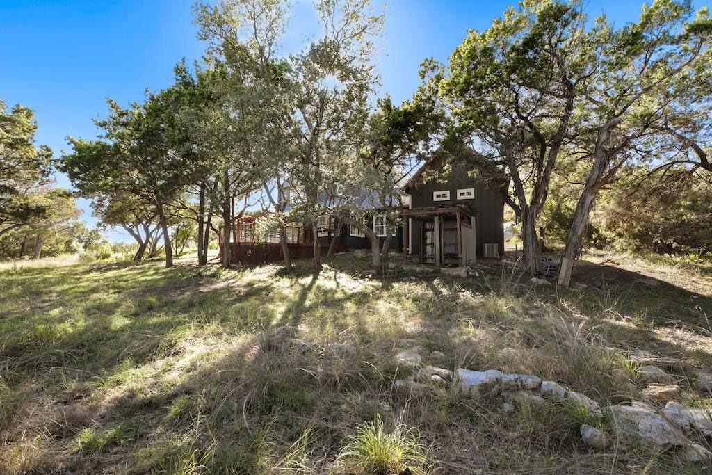 1612 The High Rd Property Photo 6