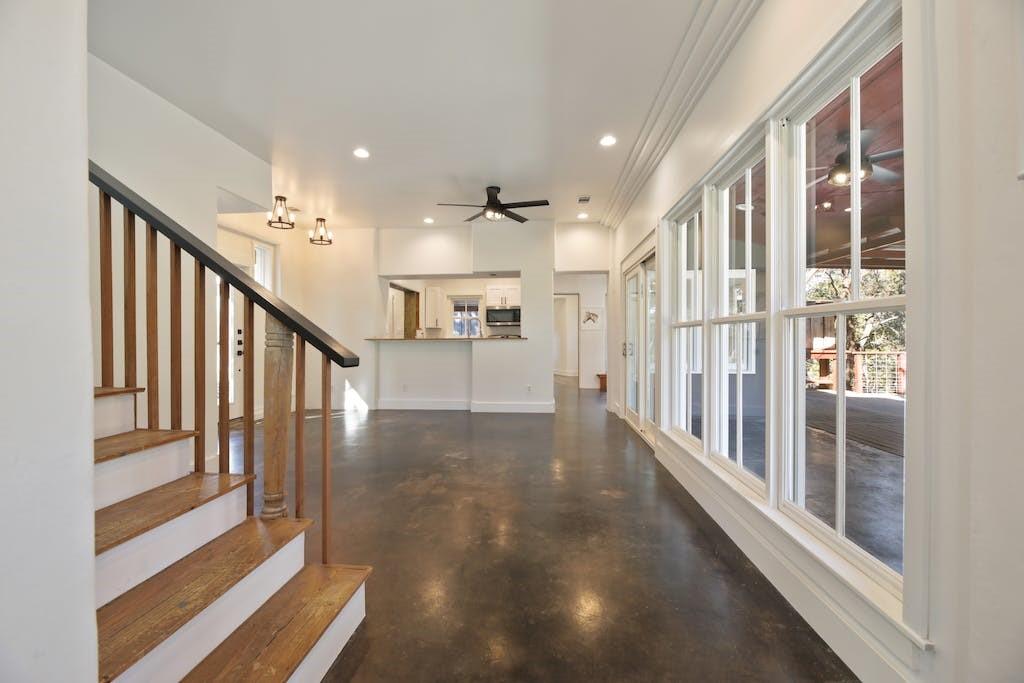 1612 The High Rd Property Photo 10