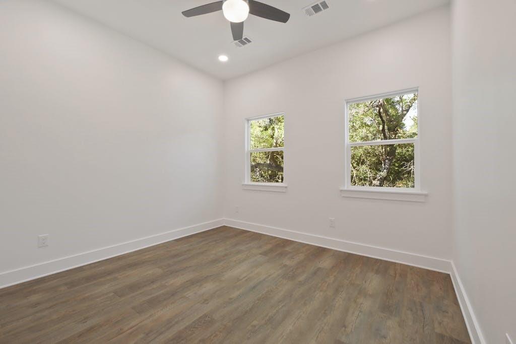 1612 The High Rd Property Photo 20