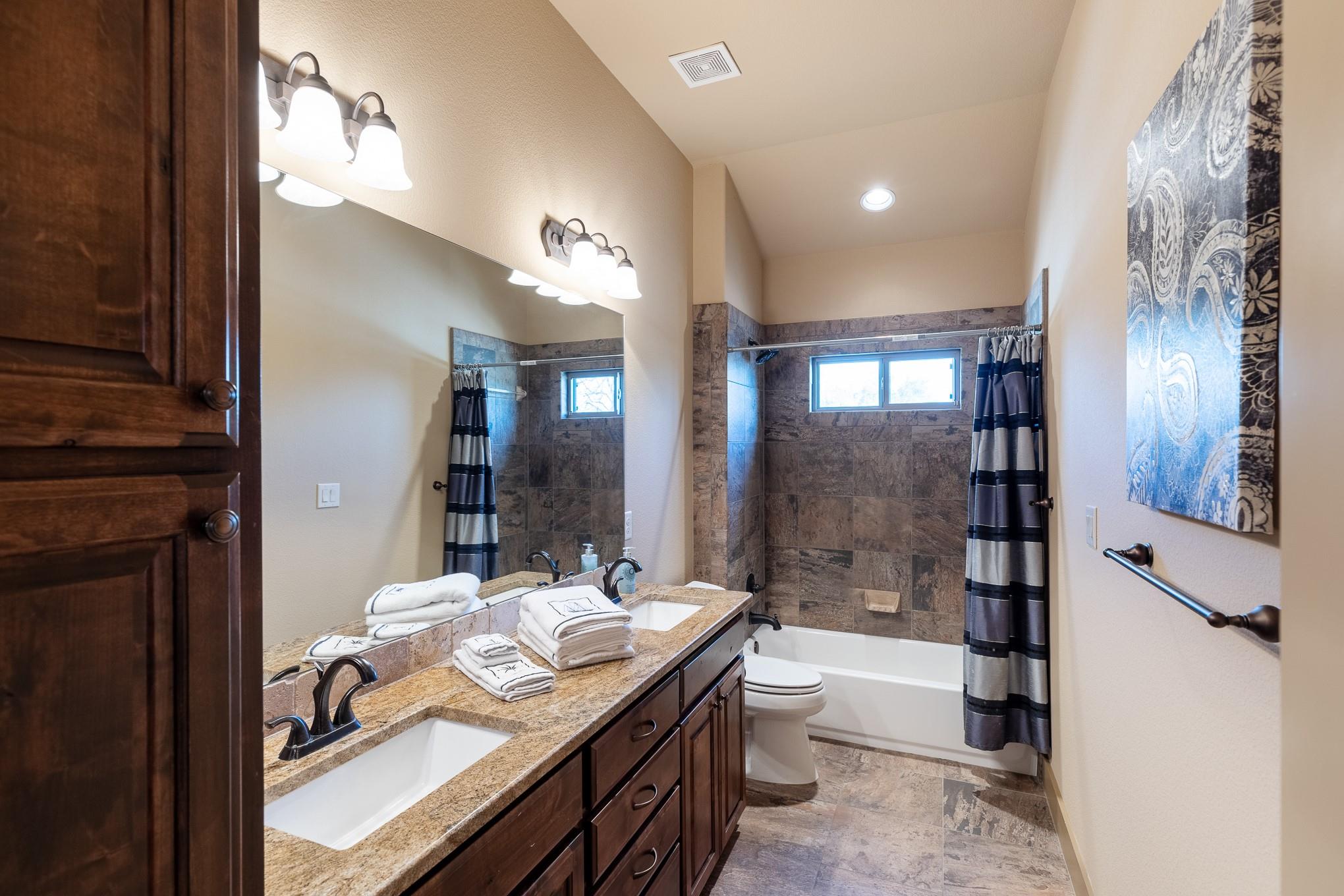 131 Princess Dr Property Photo 26