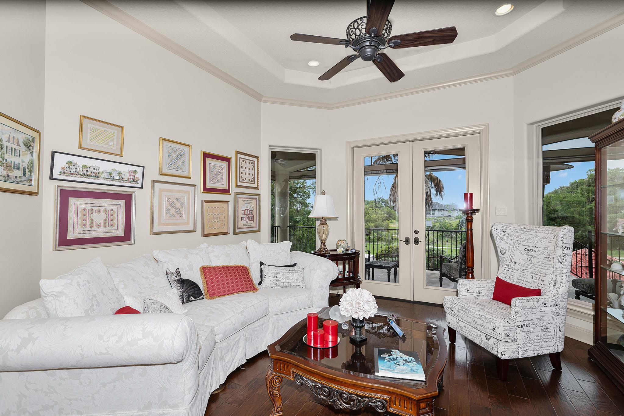 1207 Porto Pt Property Photo 9