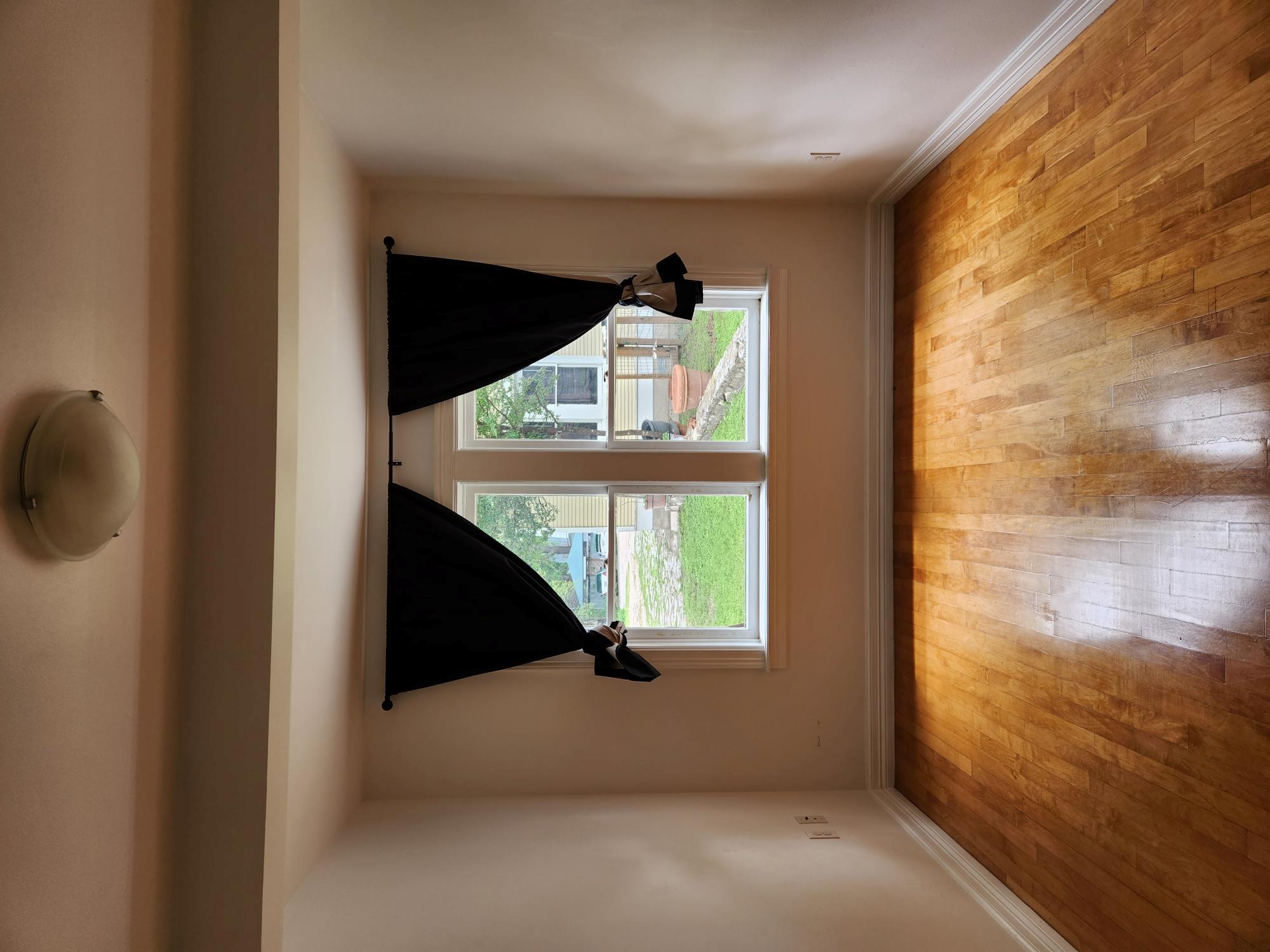 206 E 34th St #c Property Photo 5
