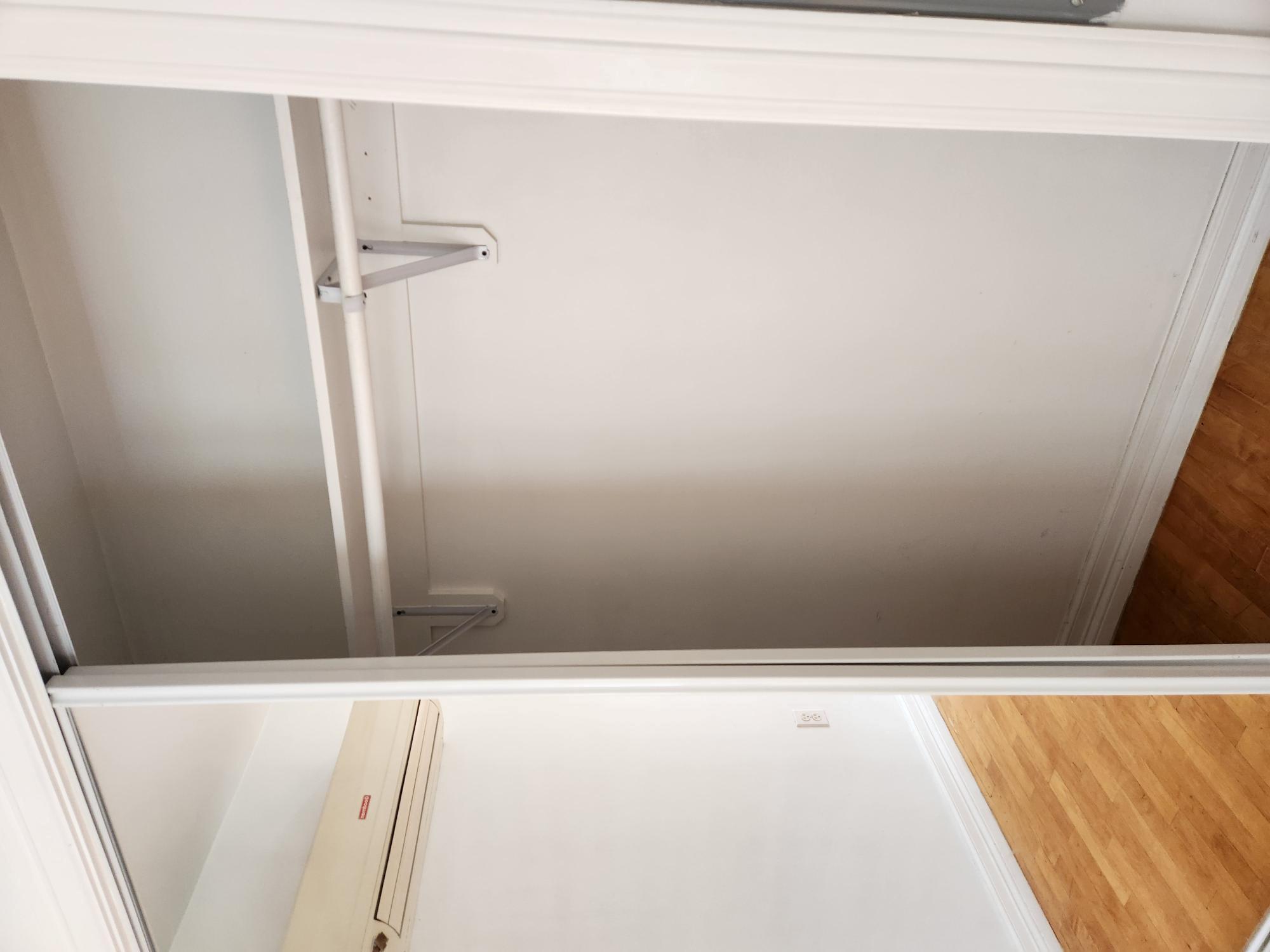 206 E 34th St #c Property Photo 6