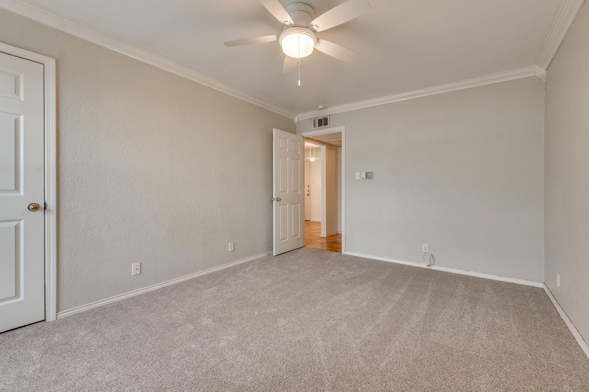 910 Duncan Ln #50 Property Photo 17
