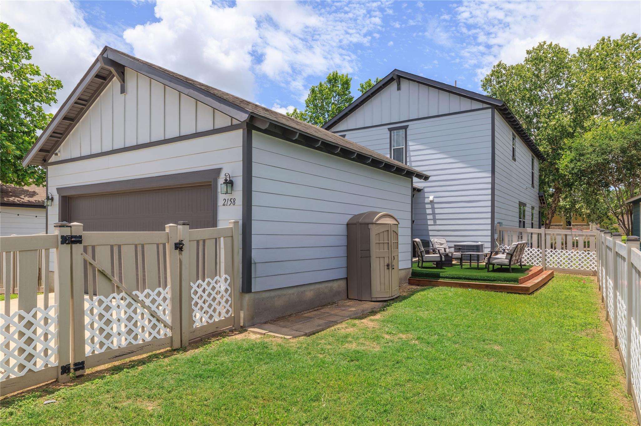 2158 Herzog None Property Photo 22