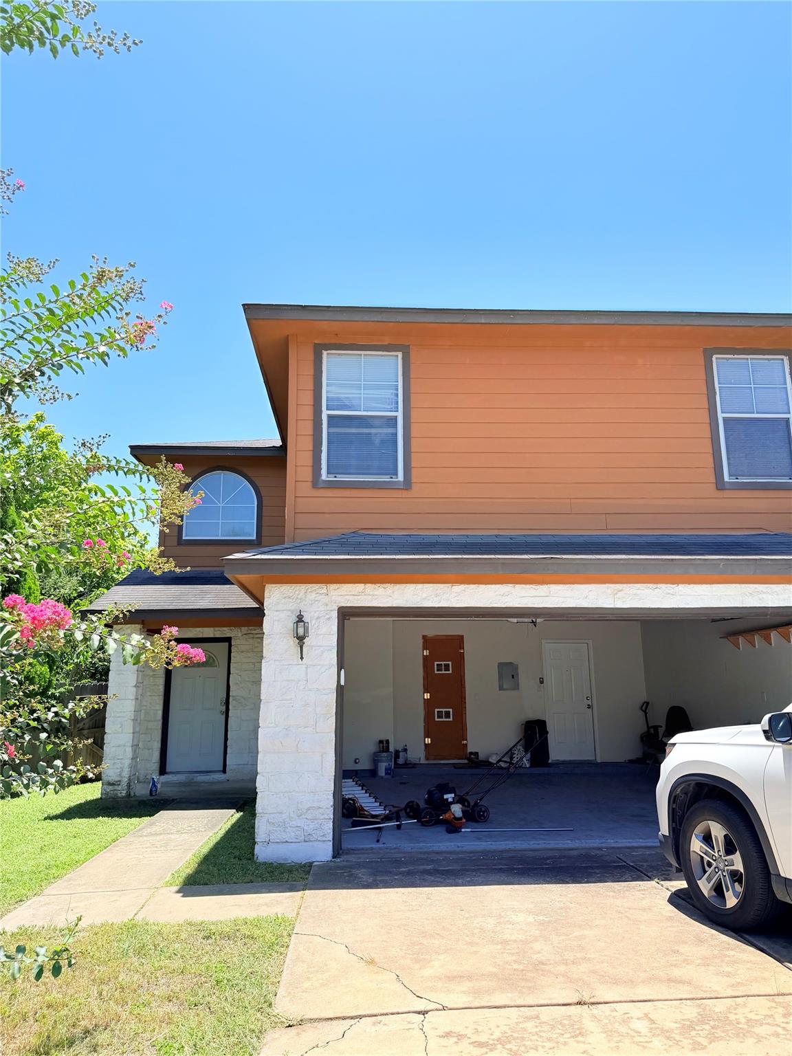 13609 Letti Ln Property Photo 3