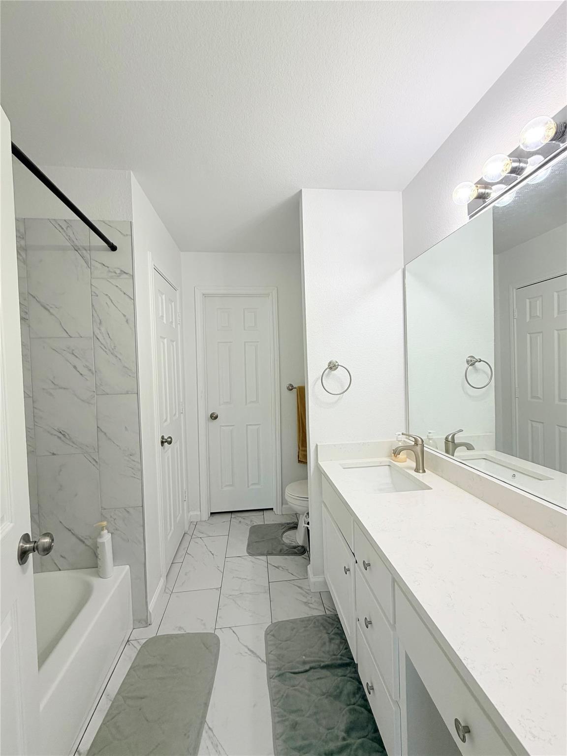 13609 Letti Ln Property Photo 28