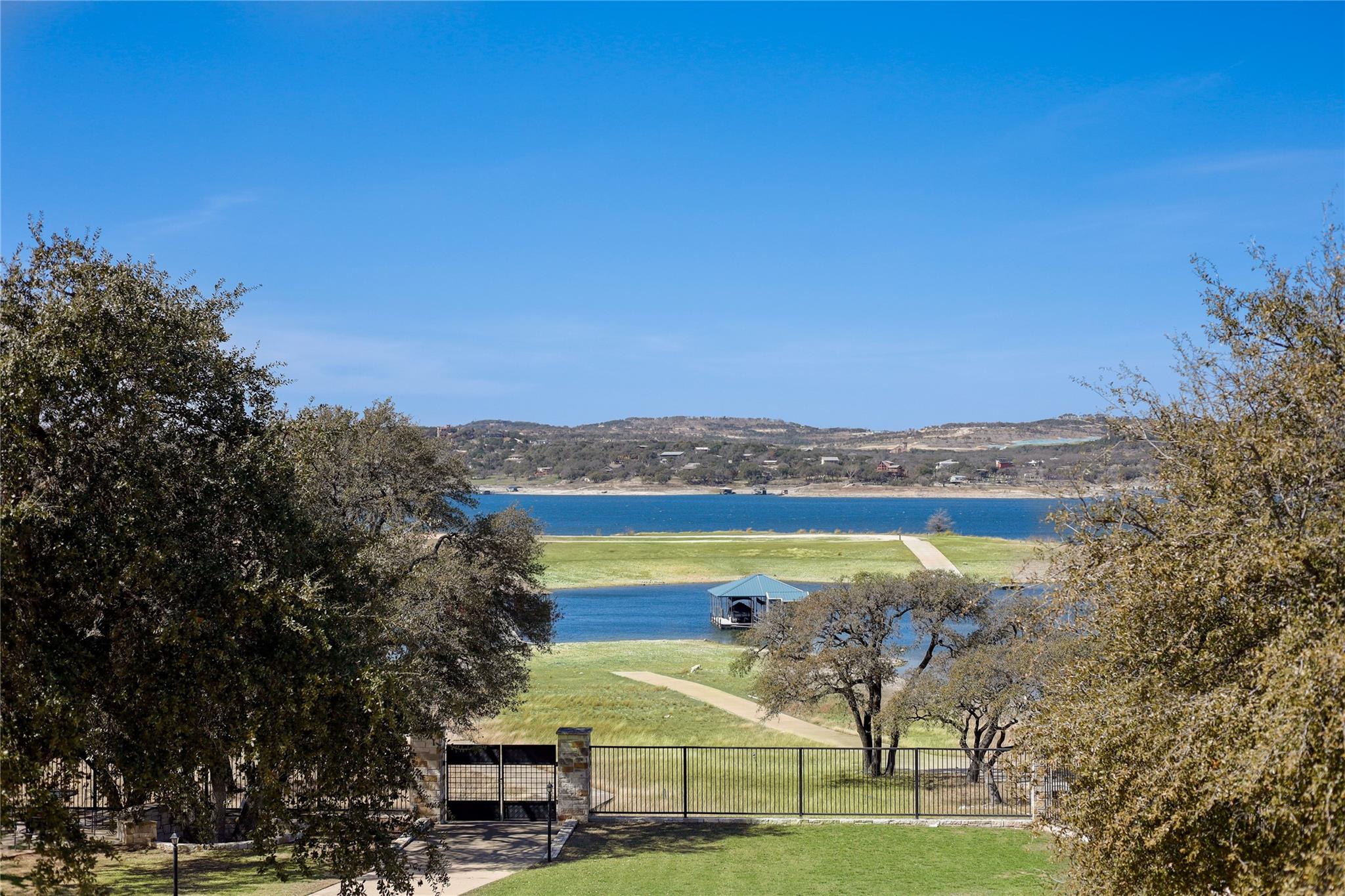 610 Deckhouse Dr Property Photo
