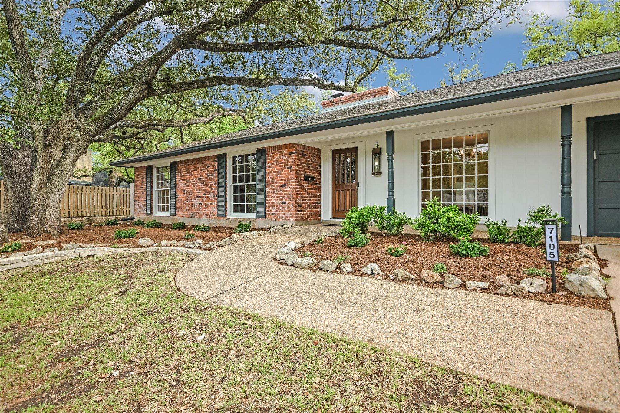 7105 Running Rope Property Photo 3