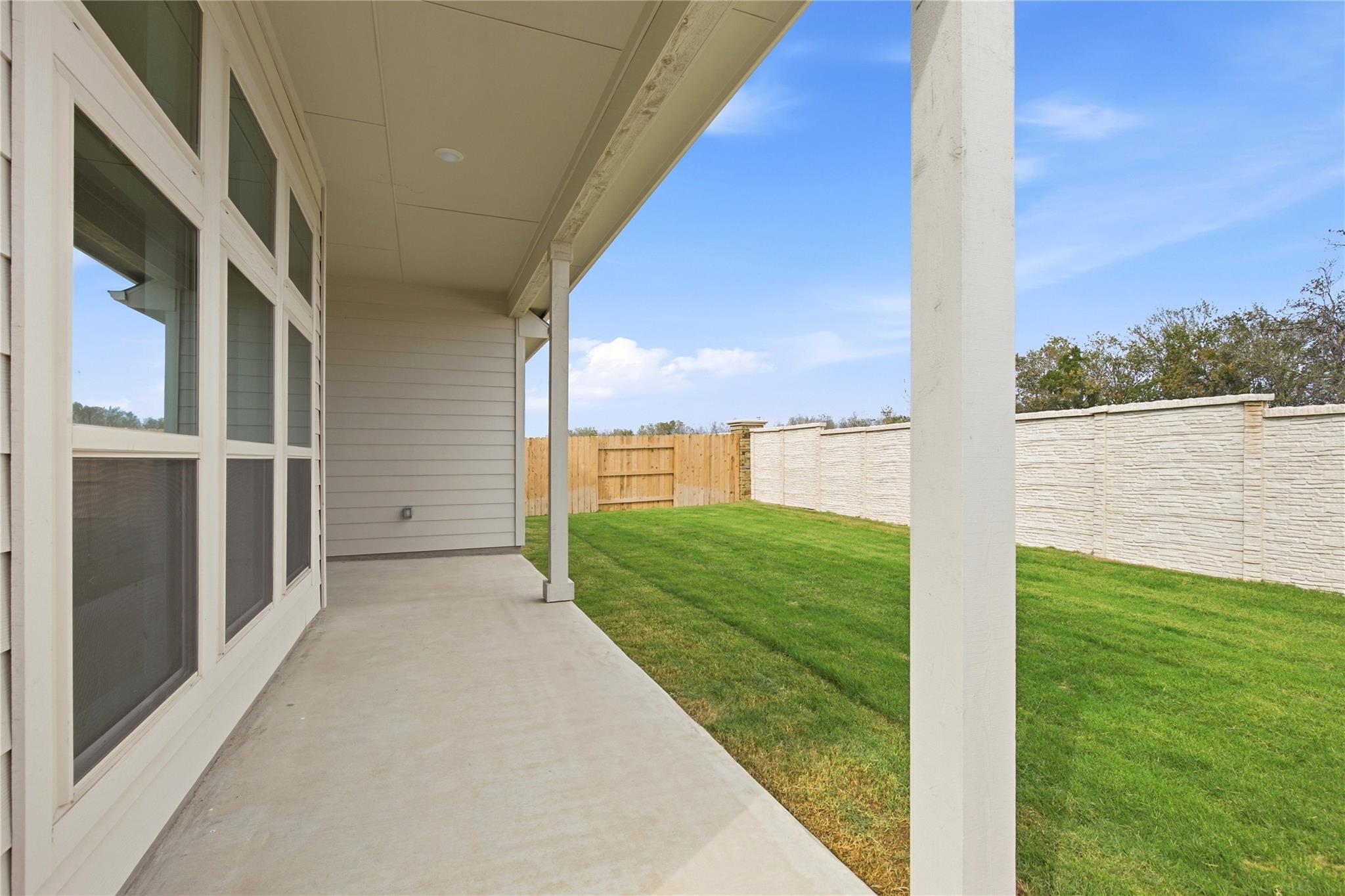 15121 Peach Rise Dr Property Photo 26