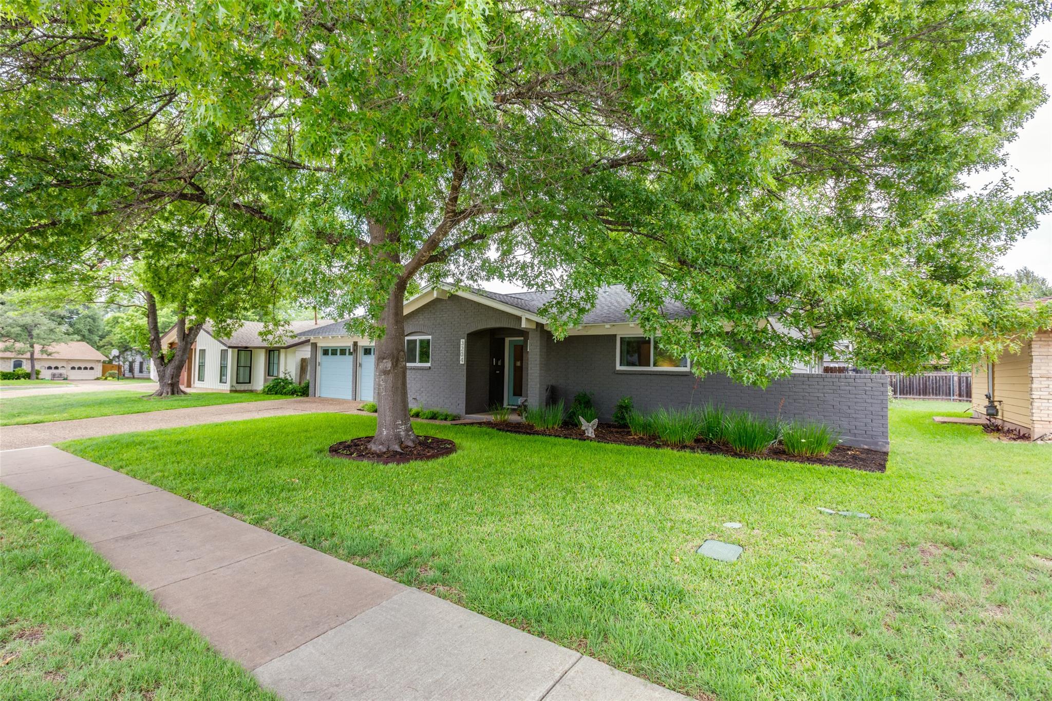 3204 Benbrook Dr Property Photo 19