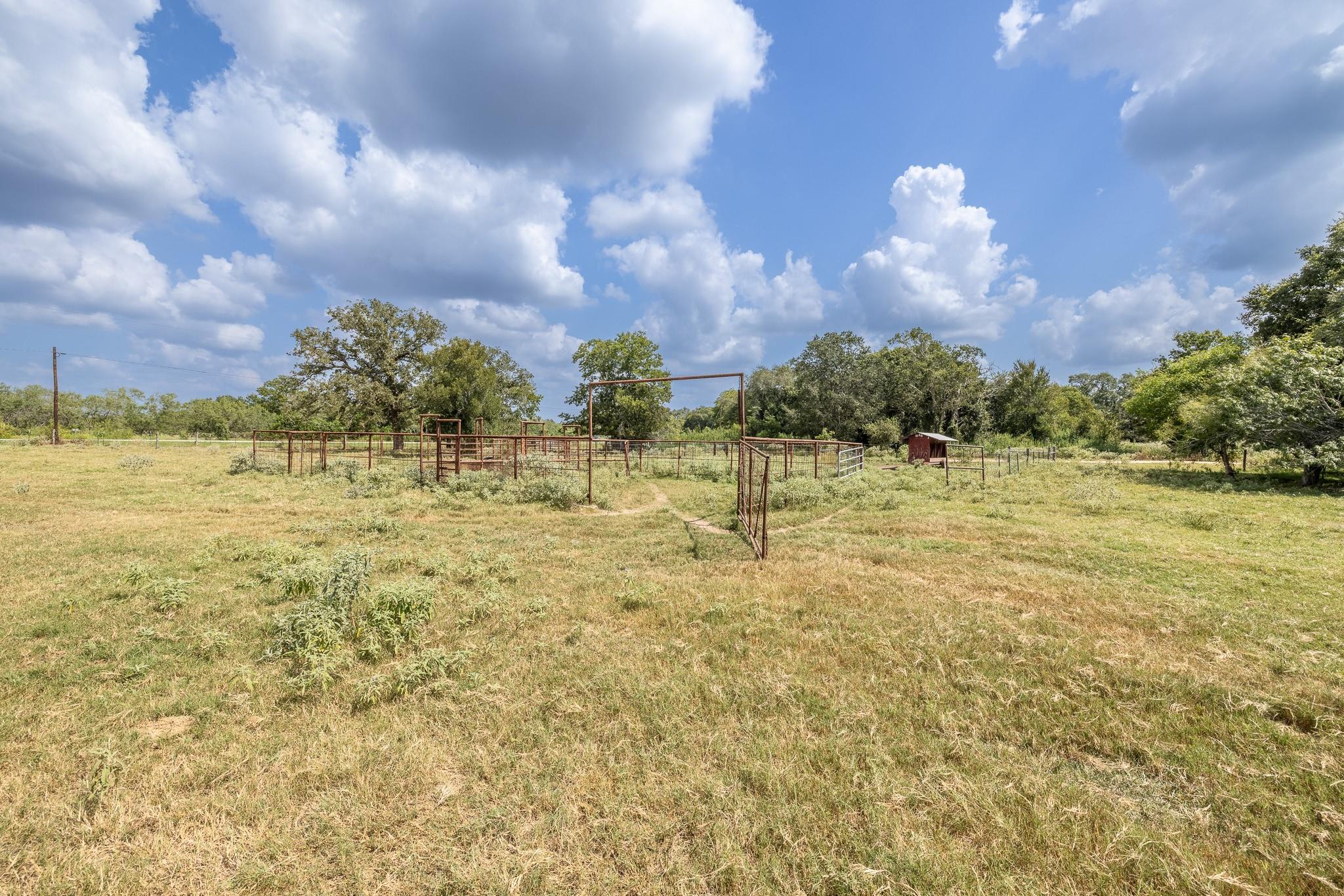 4725 Fm 532 Property Photo 3