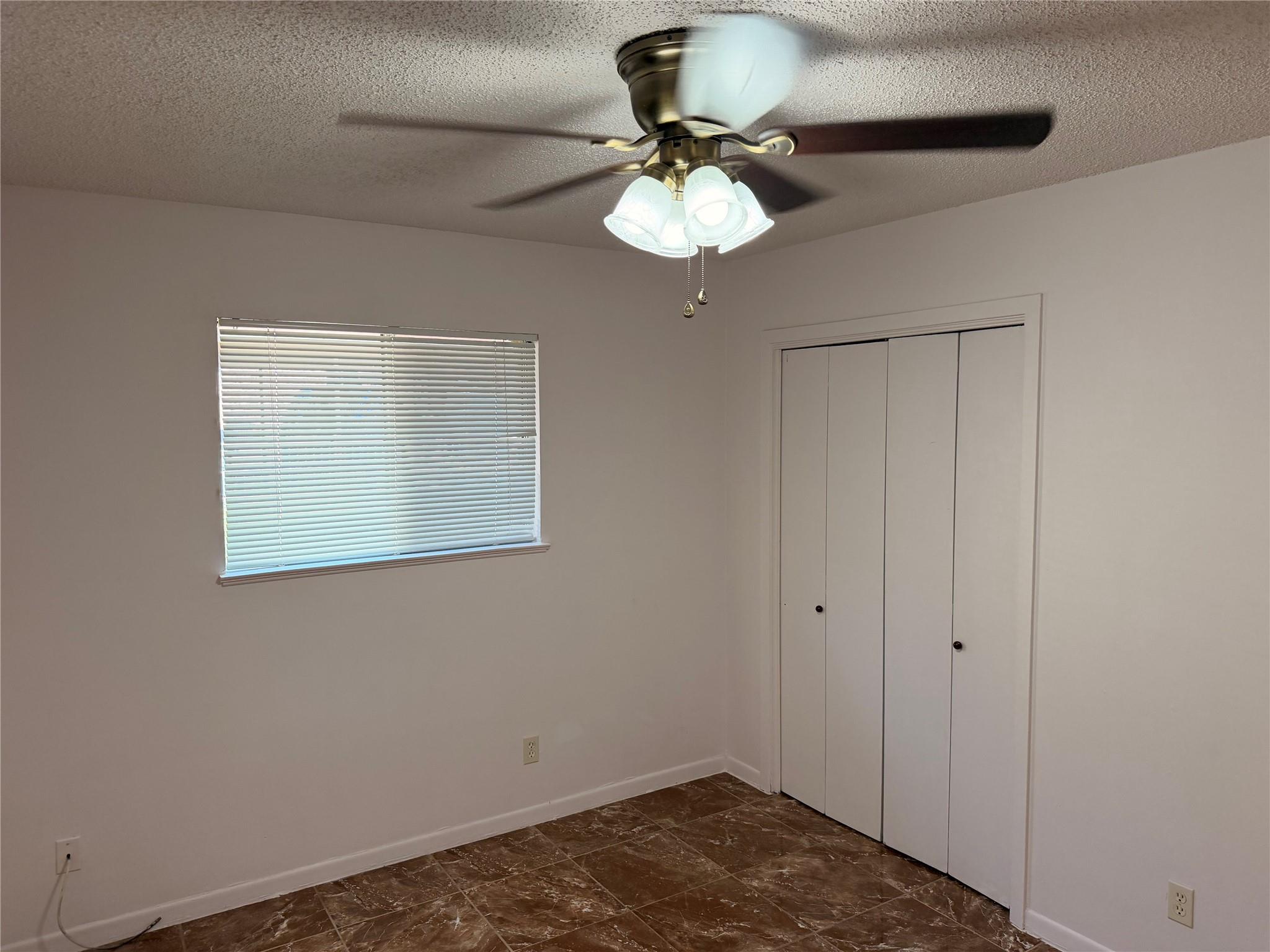 7406 Southgate Ln #a Property Photo 8