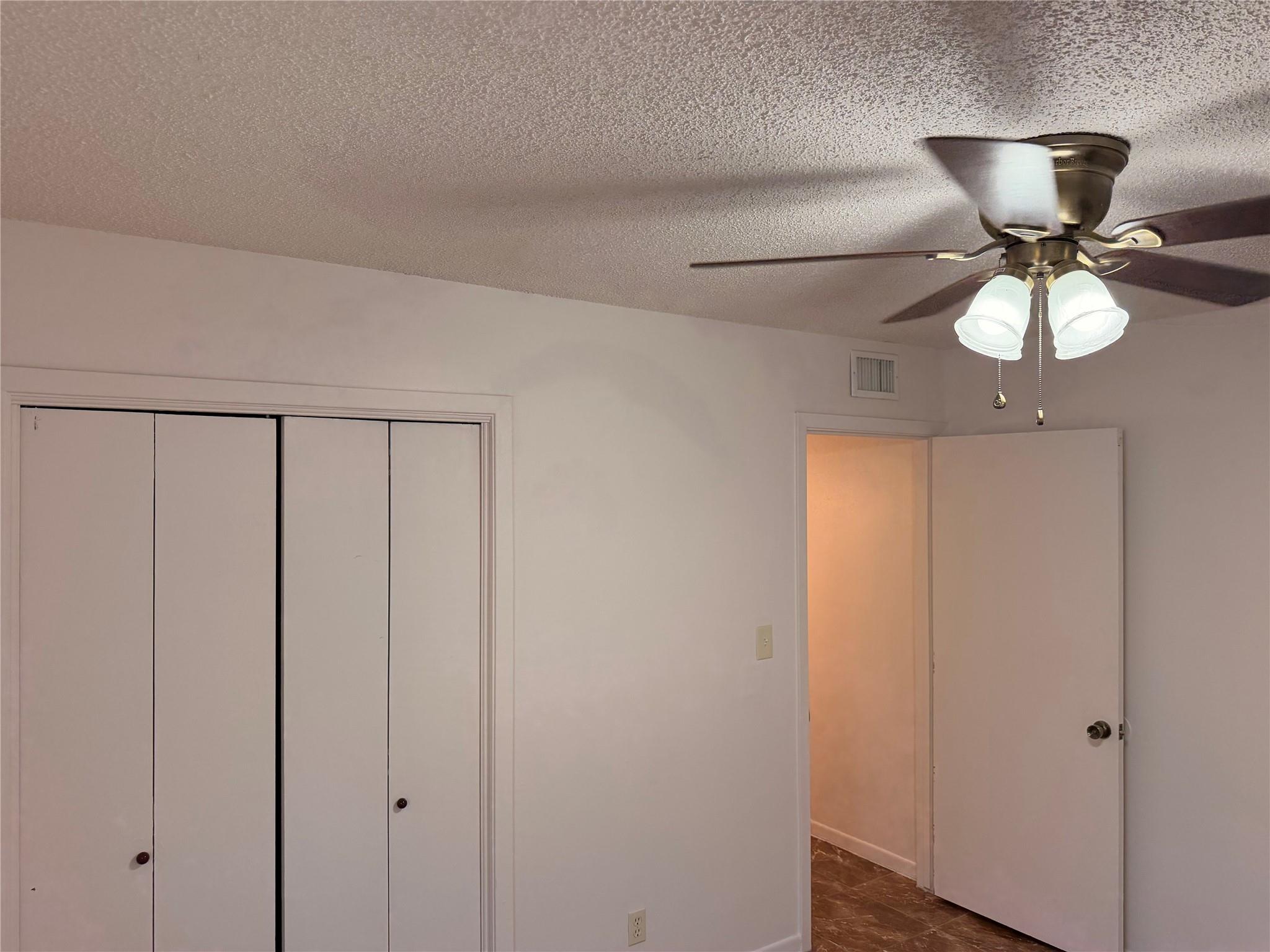 7406 Southgate Ln #a Property Photo 9