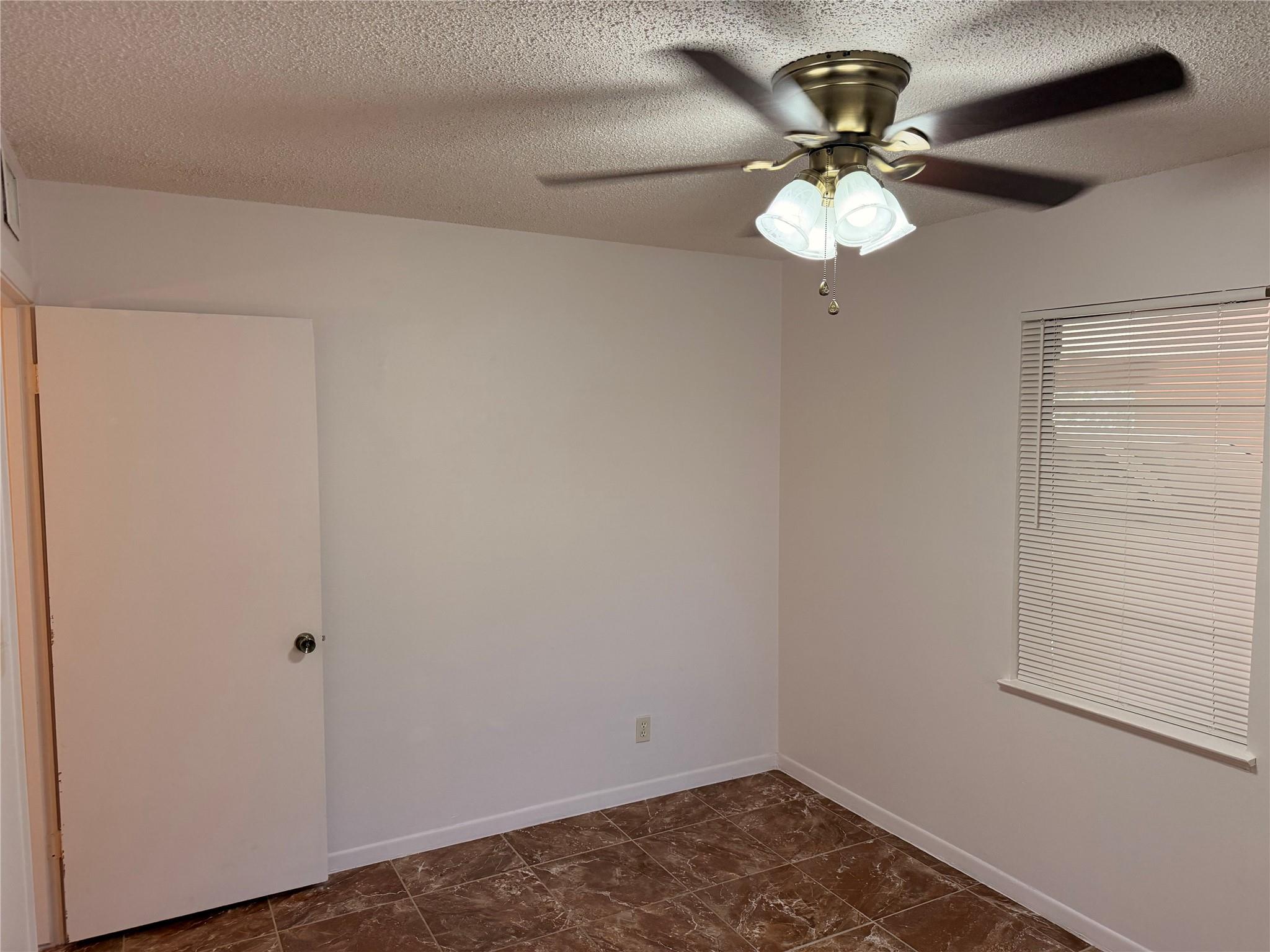 7406 Southgate Ln #a Property Photo 10