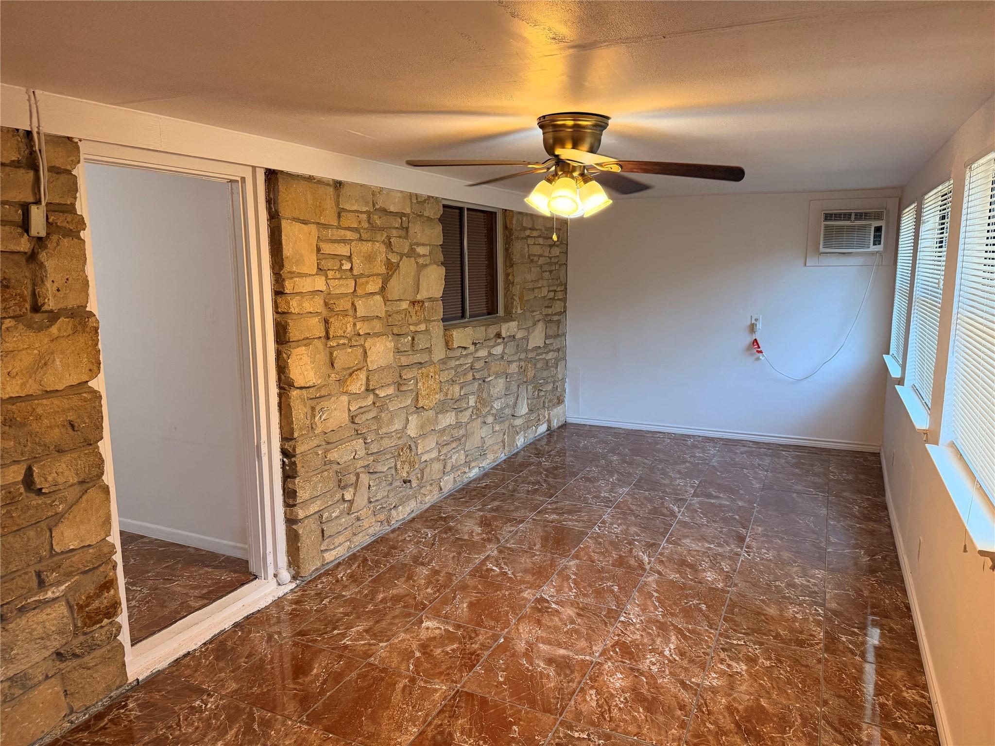 7406 Southgate Ln #a Property Photo 20