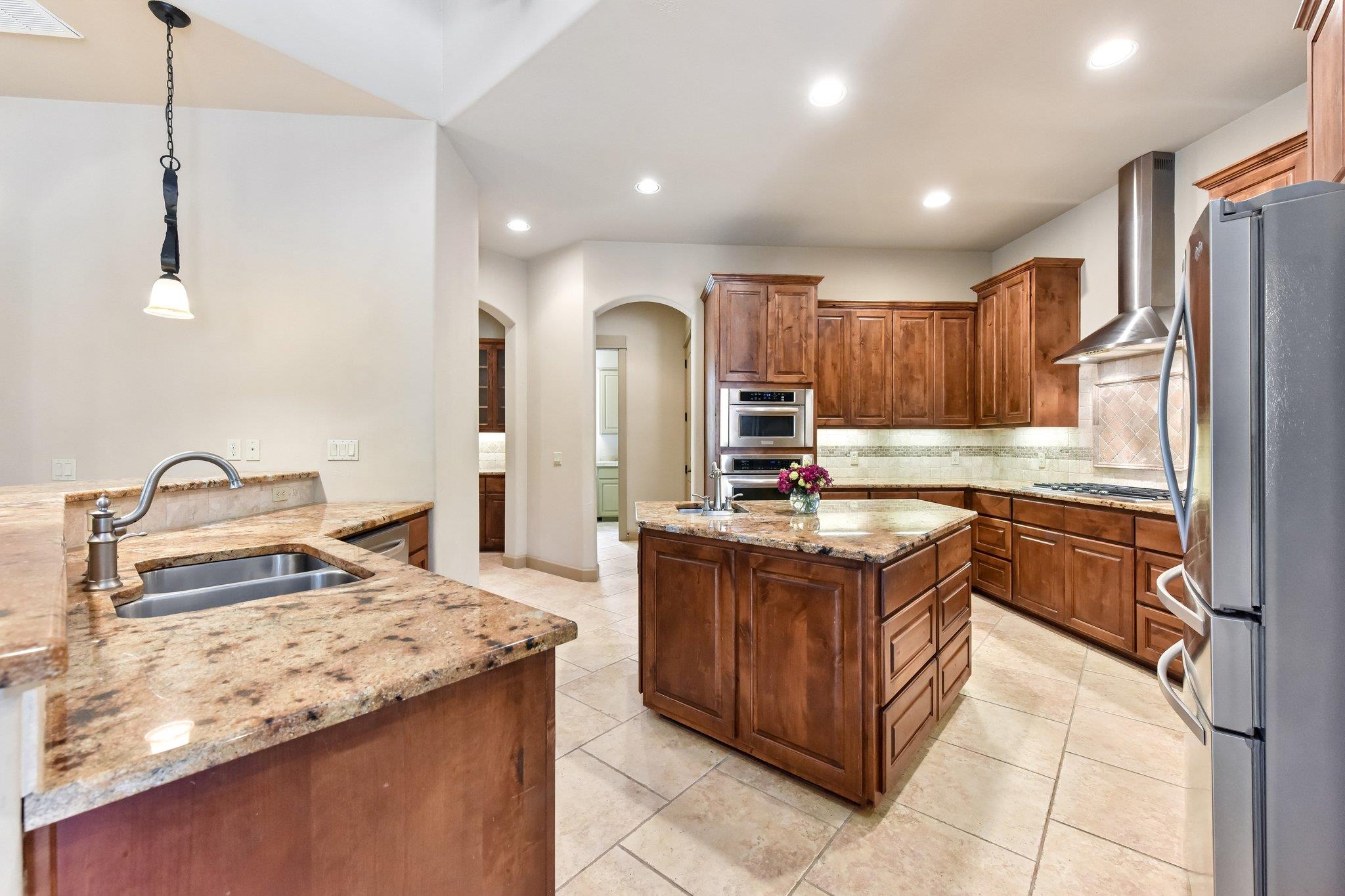 101 Indian Bend Dr Property Photo 6
