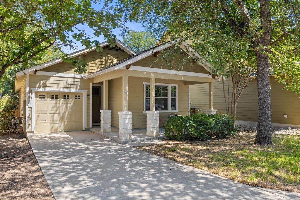 2420 Amur Dr Property Photo 1