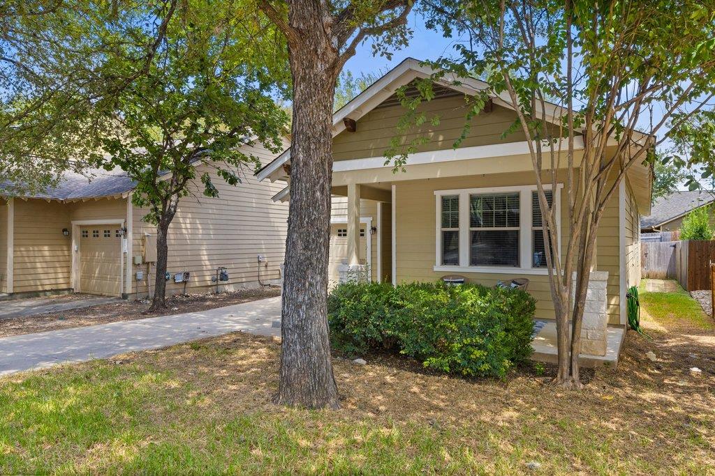 2420 Amur Dr Property Photo 25