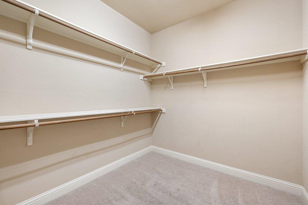 2420 Amur Dr Property Photo 29