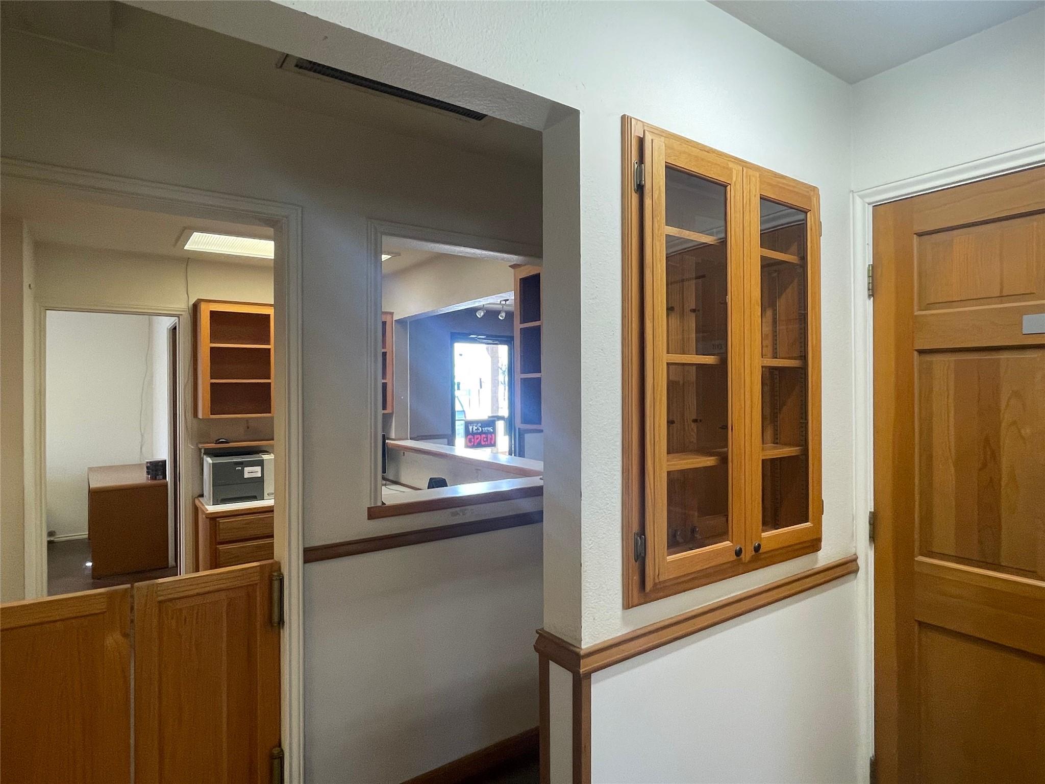1312 N Us Highway 281 None Property Photo 5