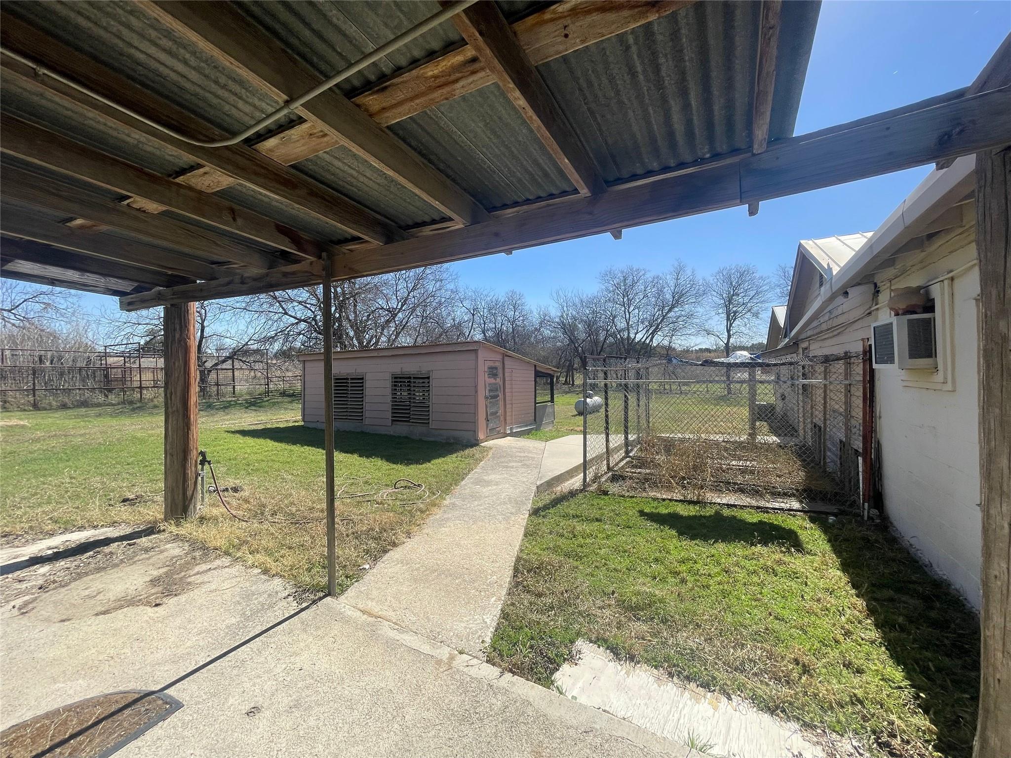 1312 N Us Highway 281 None Property Photo 20