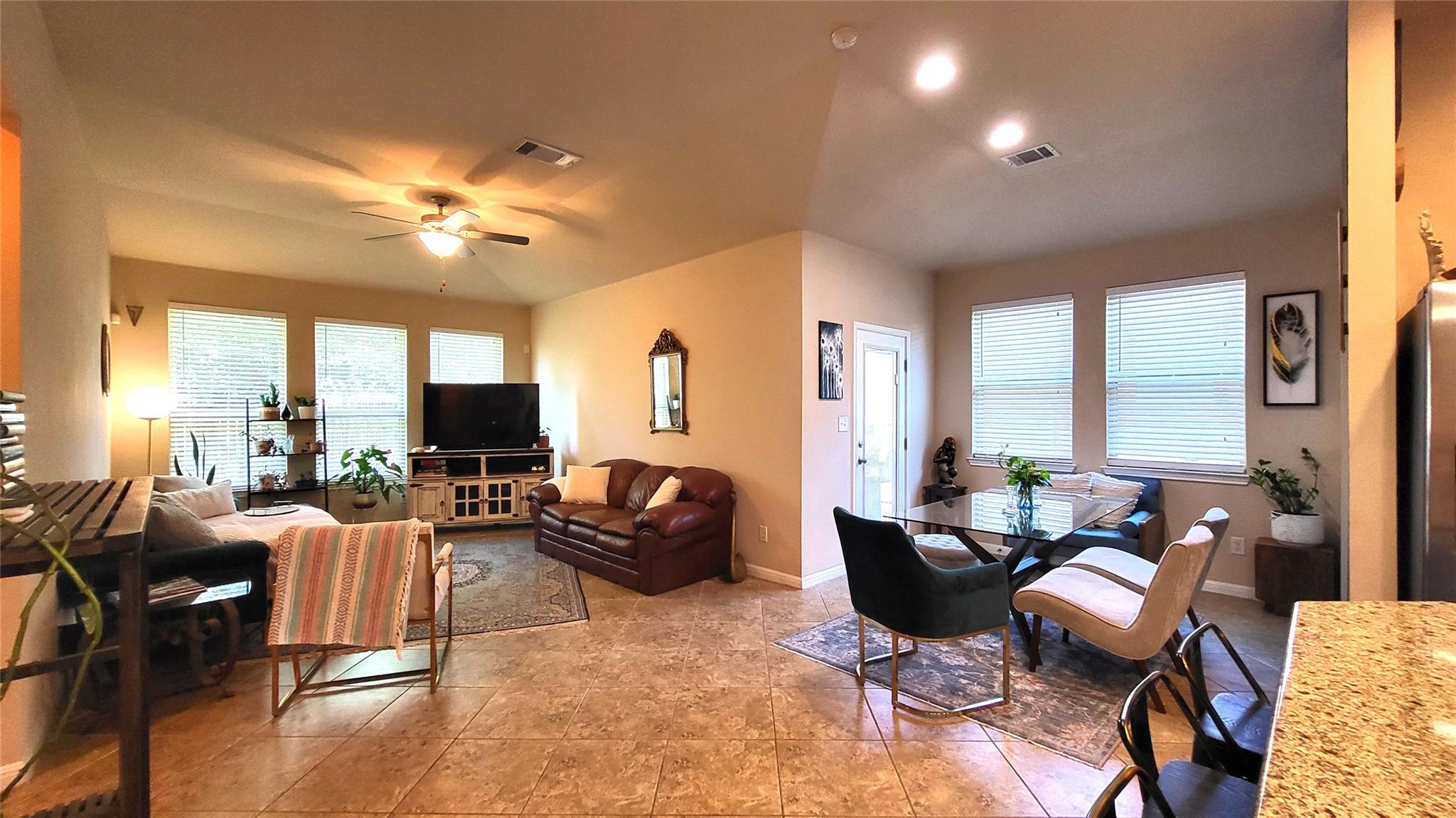413 Anacua Loop #8 Property Photo 10