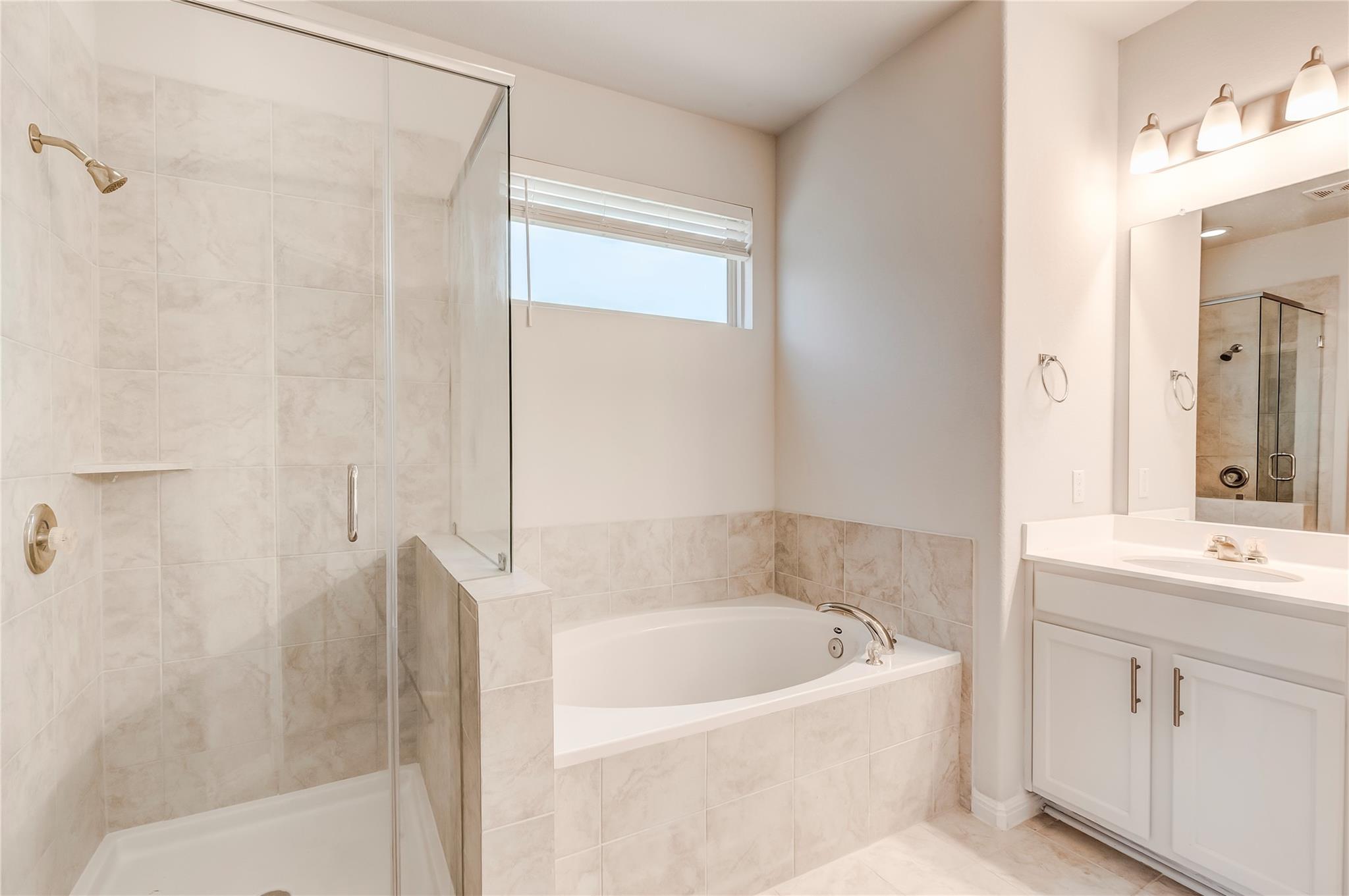 425 Arrowhead Vine St Property Photo 18