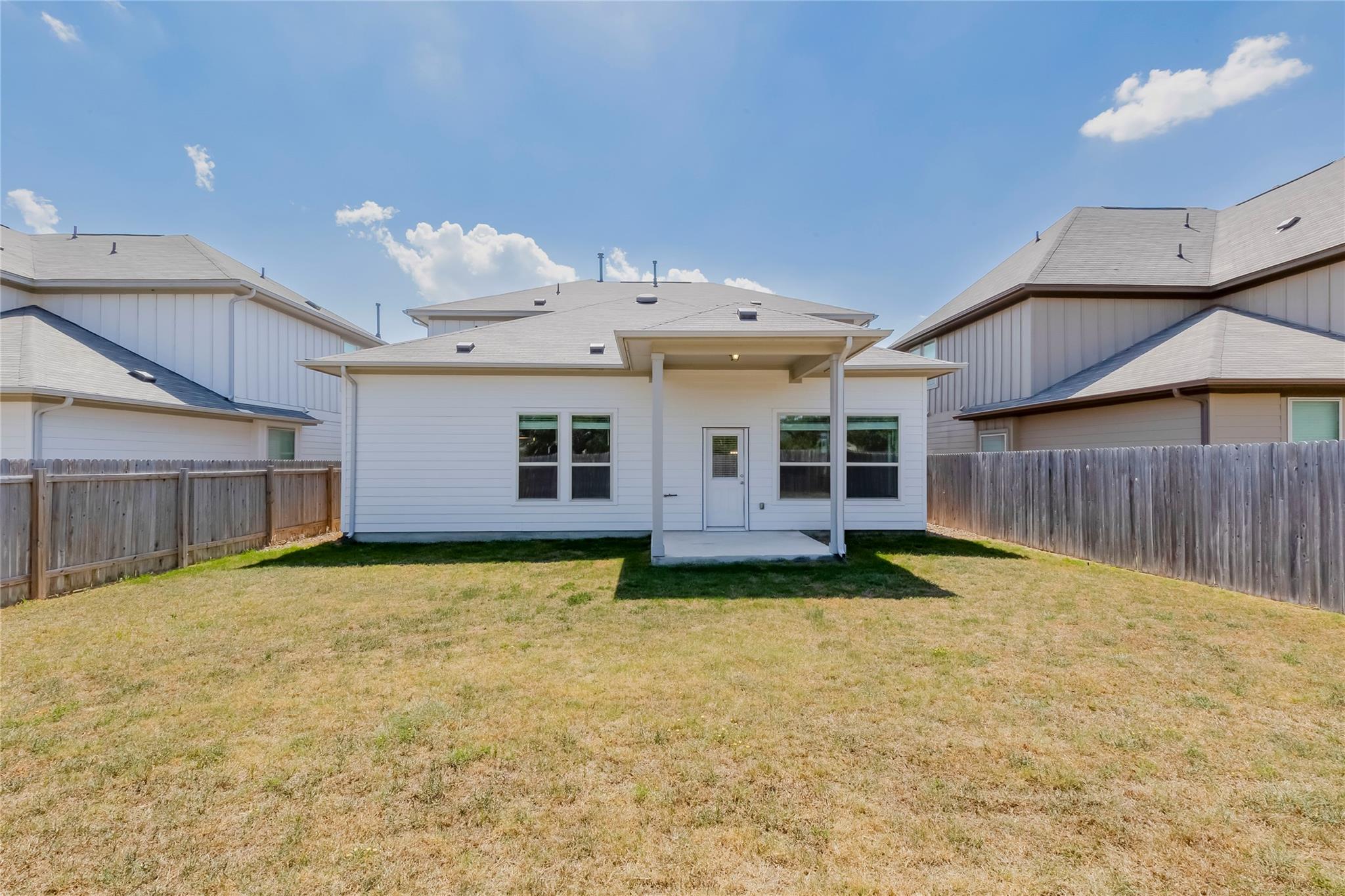 425 Arrowhead Vine St Property Photo 30