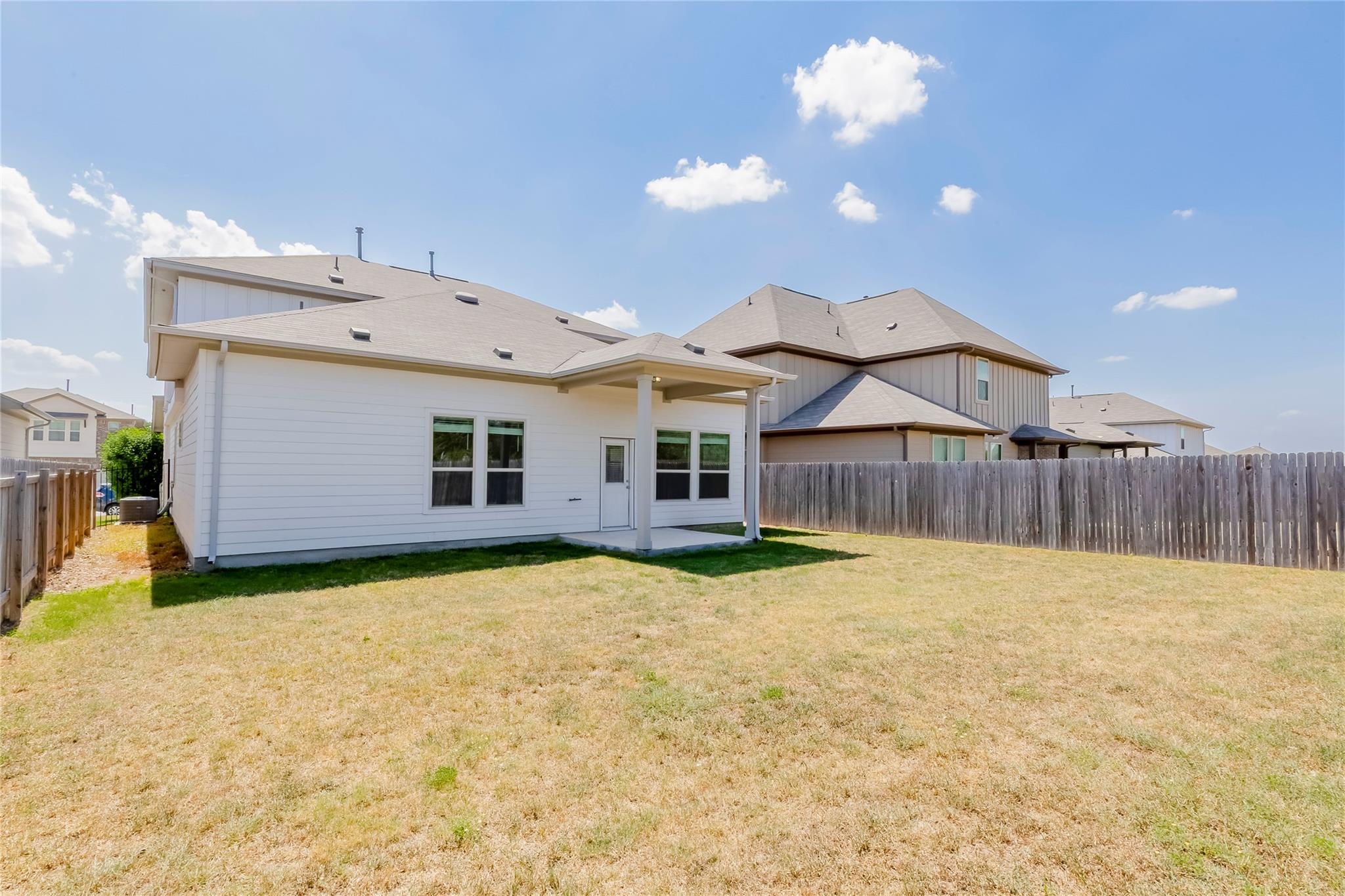 425 Arrowhead Vine St Property Photo 31