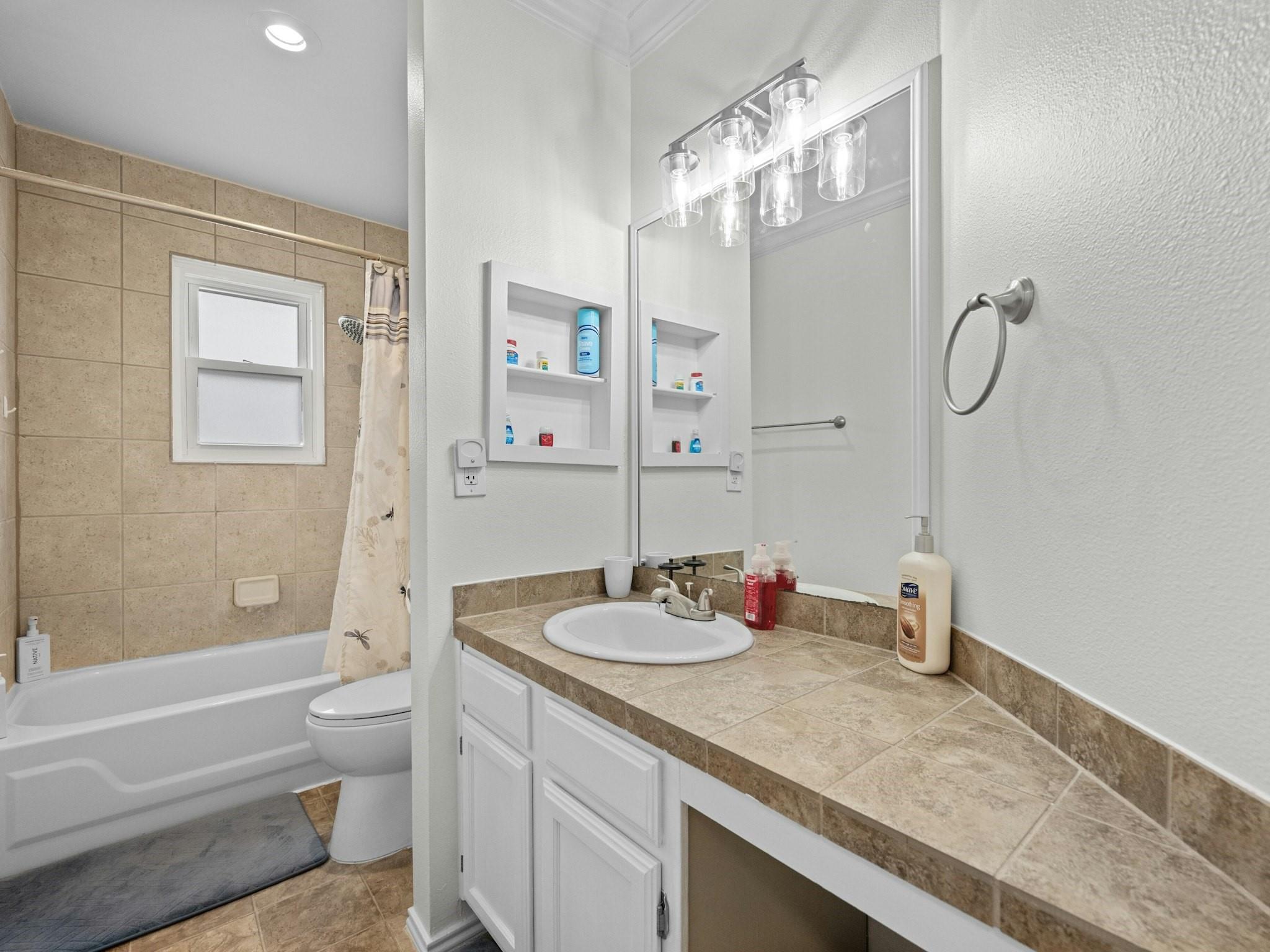 2313 Windrift Way Property Photo 18