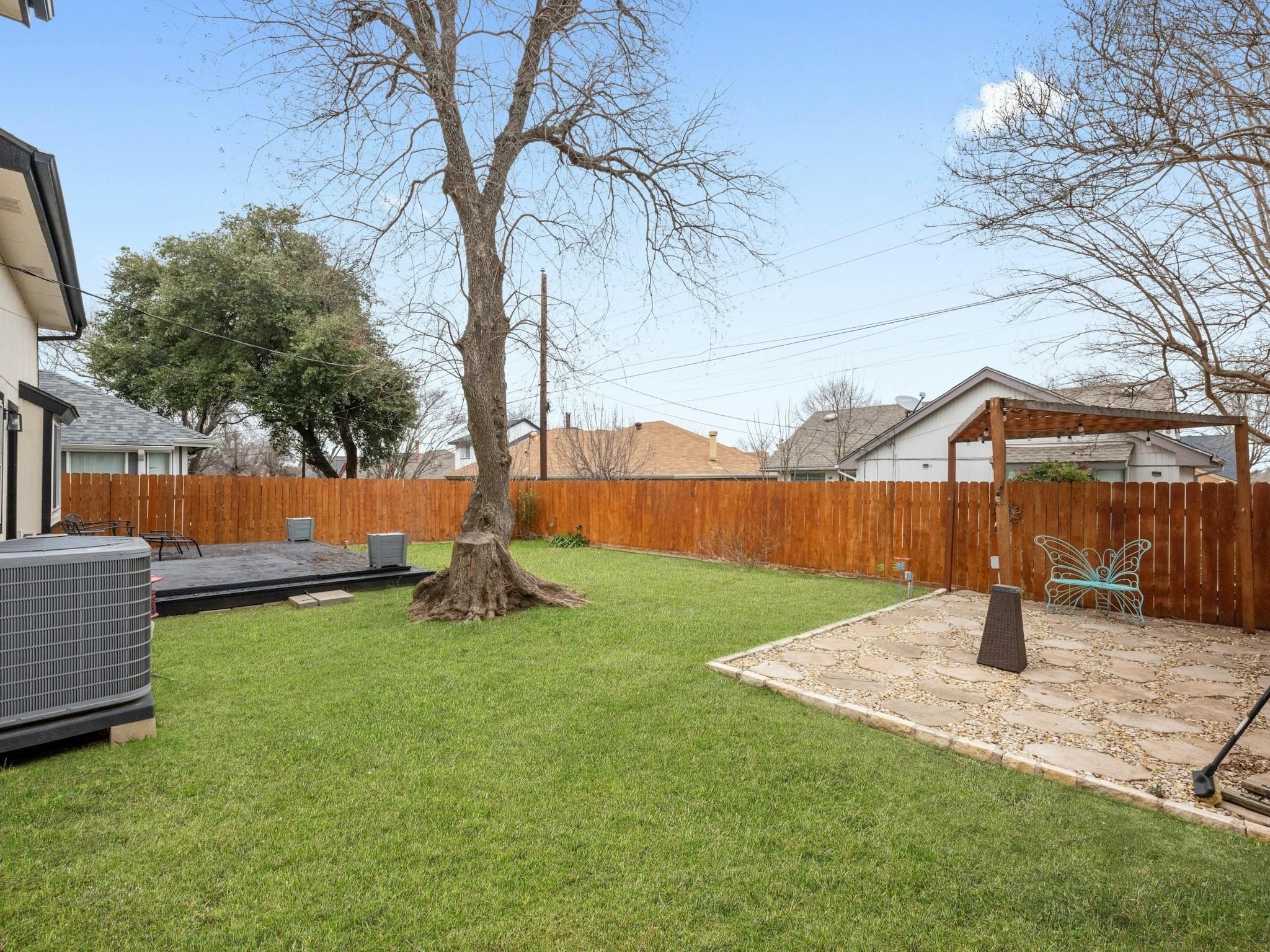 2313 Windrift Way Property Photo 22