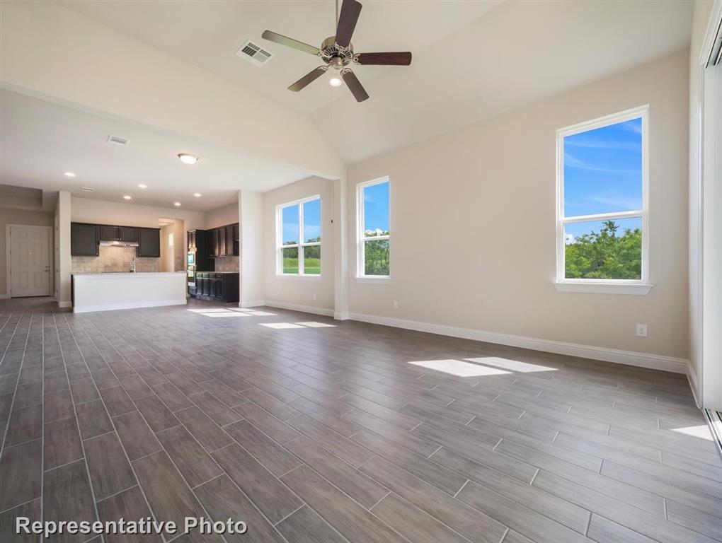343 Raptor Beak Way Property Photo 4