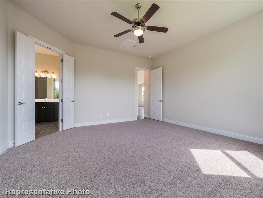 343 Raptor Beak Way Property Photo 5