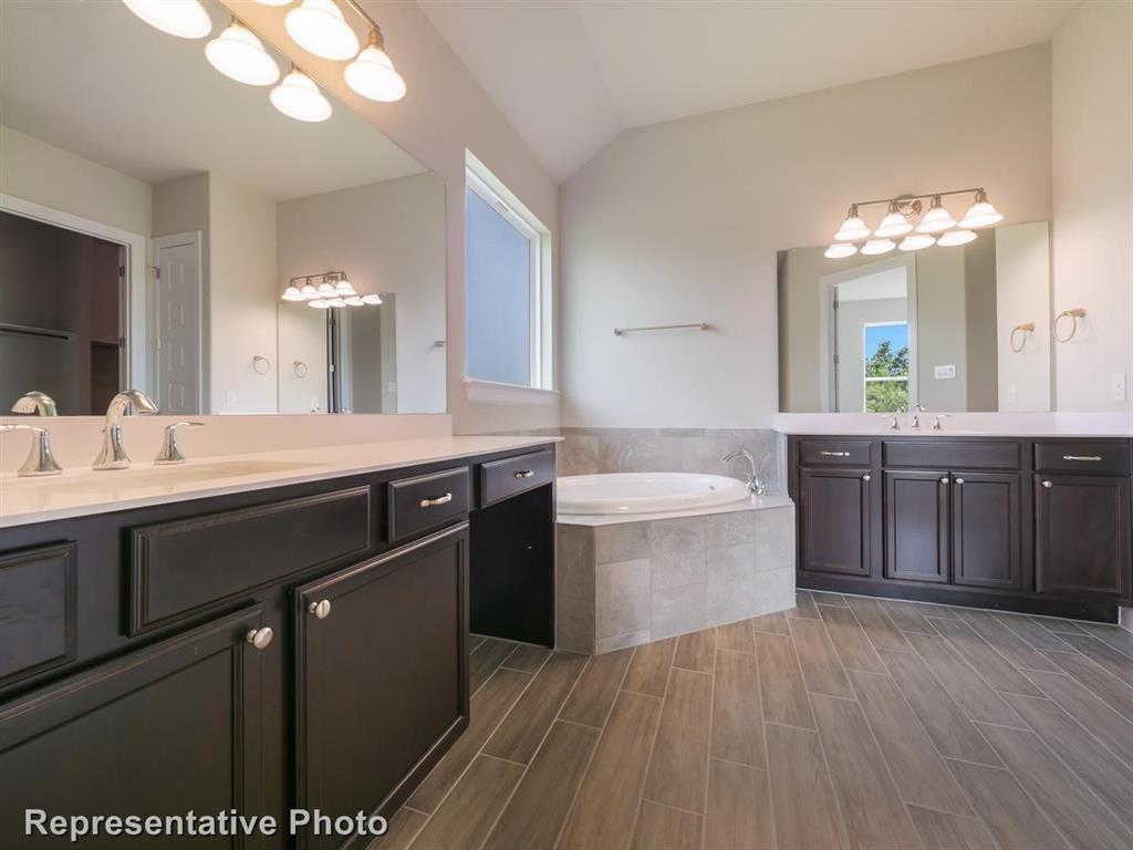 343 Raptor Beak Way Property Photo 6