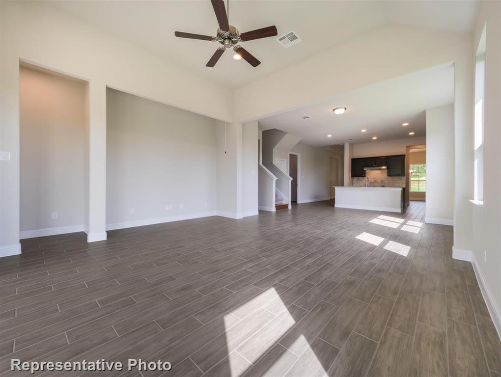 343 Raptor Beak Way Property Photo 14