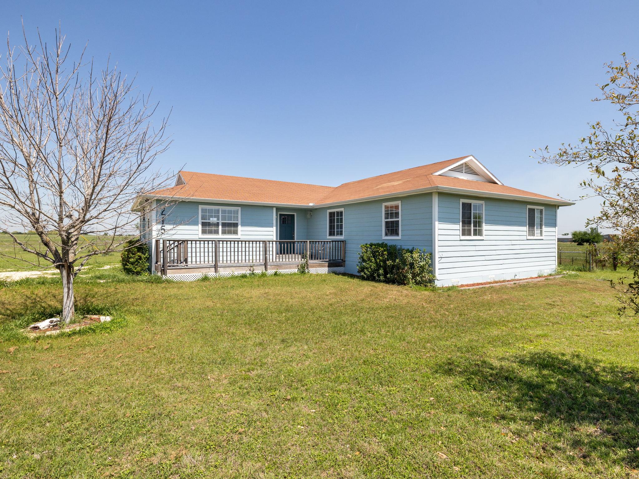 215 County Road 489 Property Photo