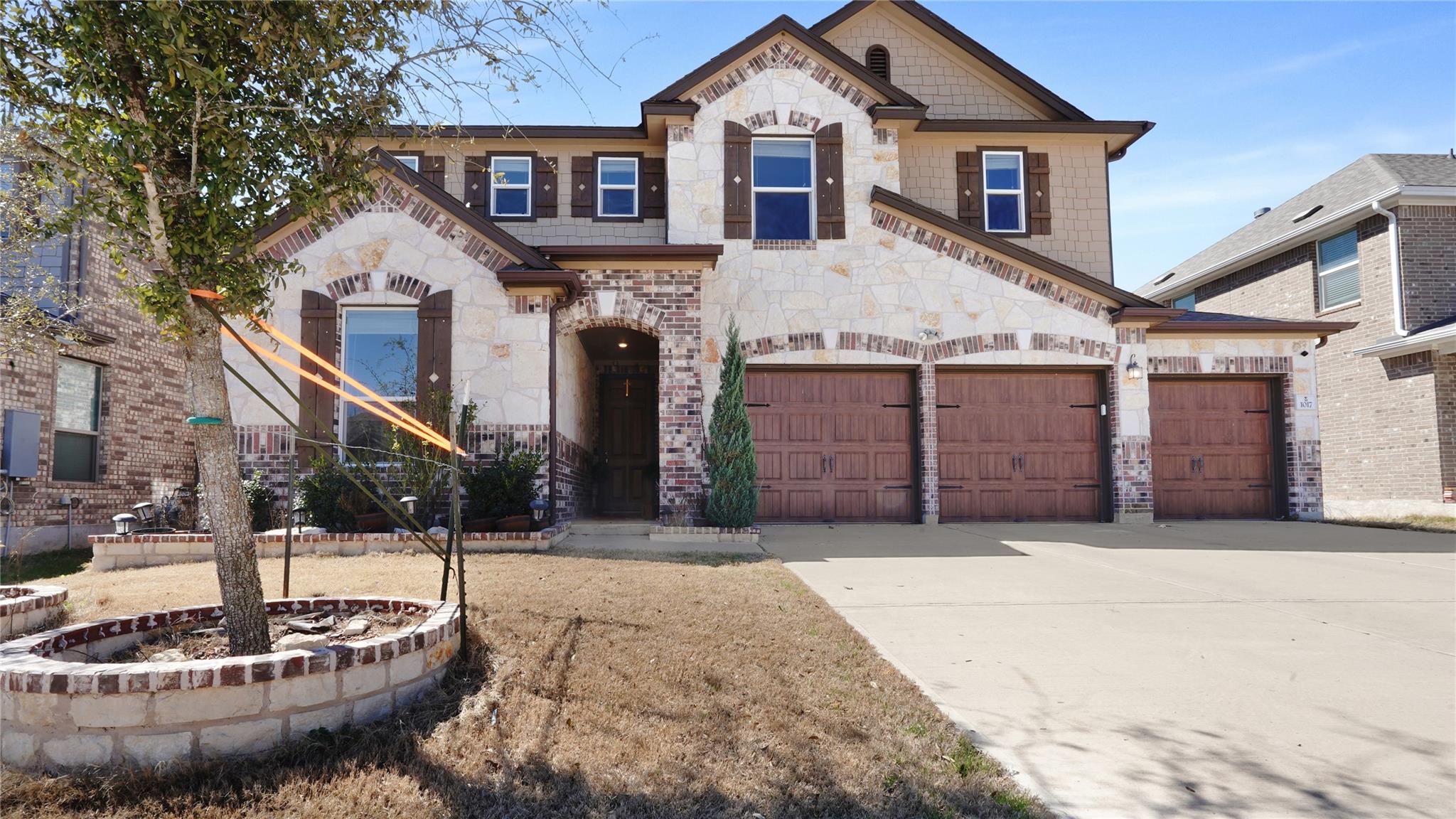 1017 Plano Ln Property Photo 1