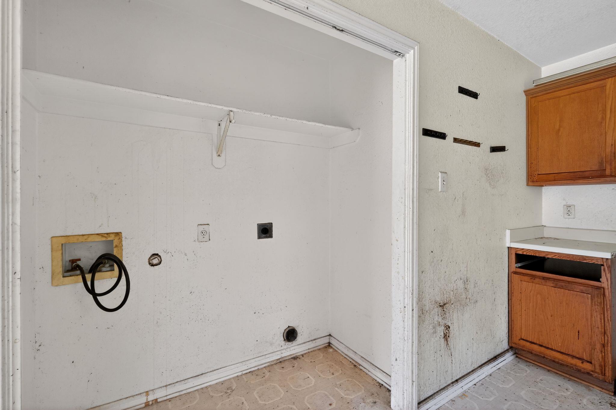 1003 S 4th St Property Photo 14