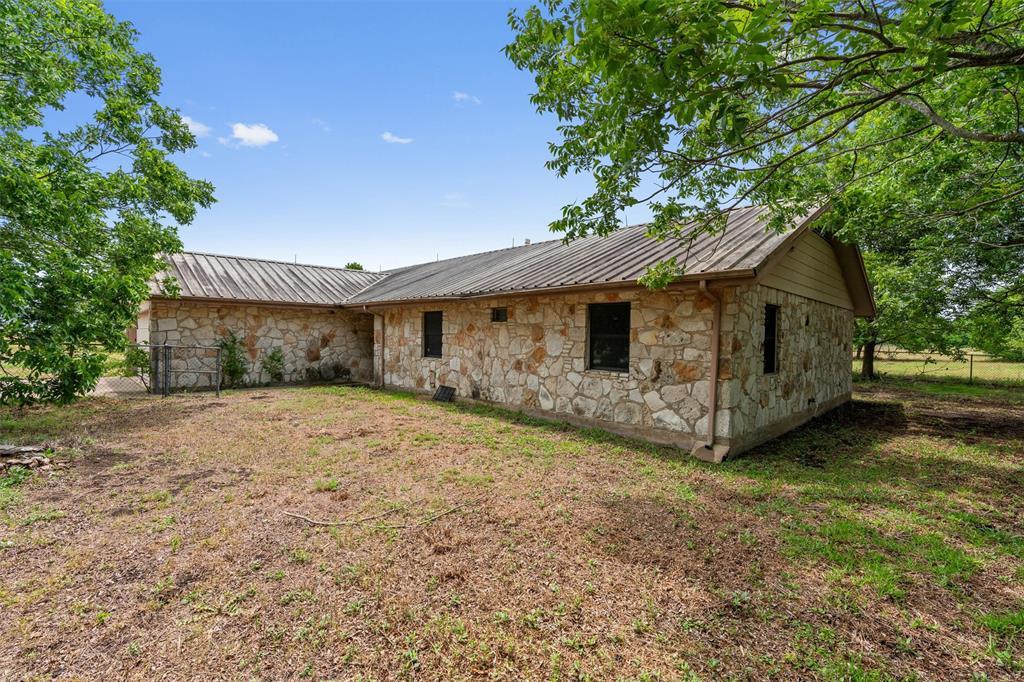3809 Kelly Ln Property Photo 6