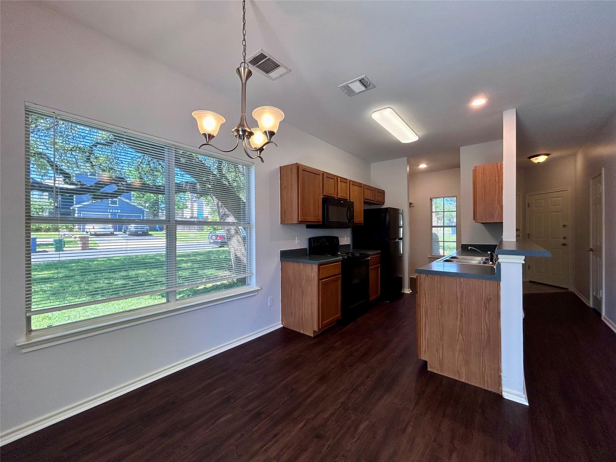 12307 Abney Dr Property Photo 3