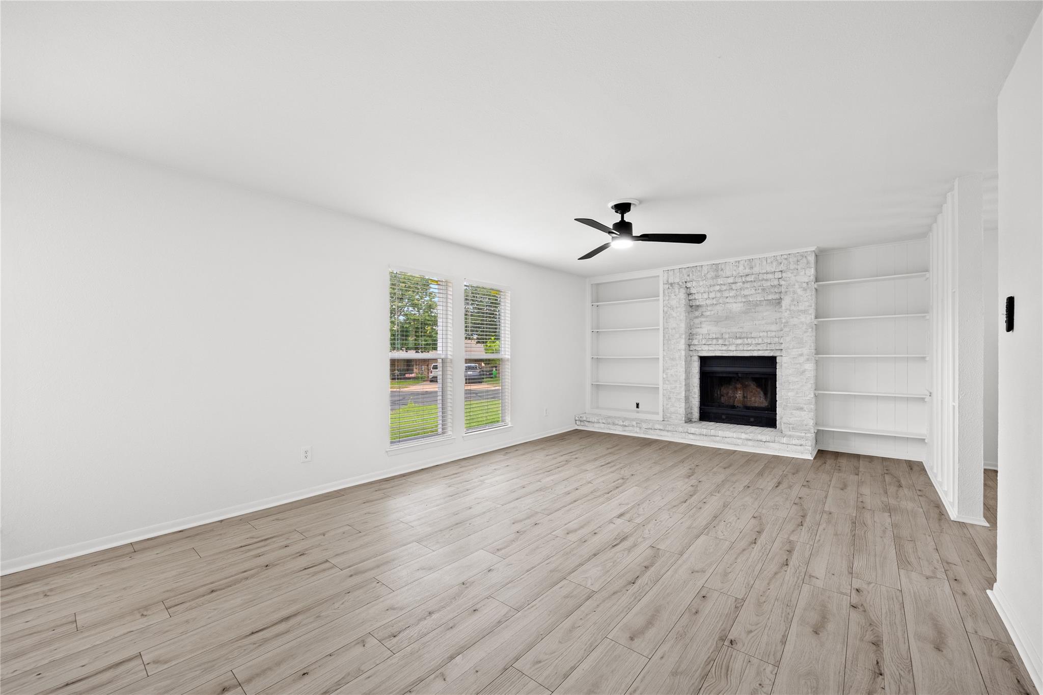 2110 Elysian Flds Property Photo 6