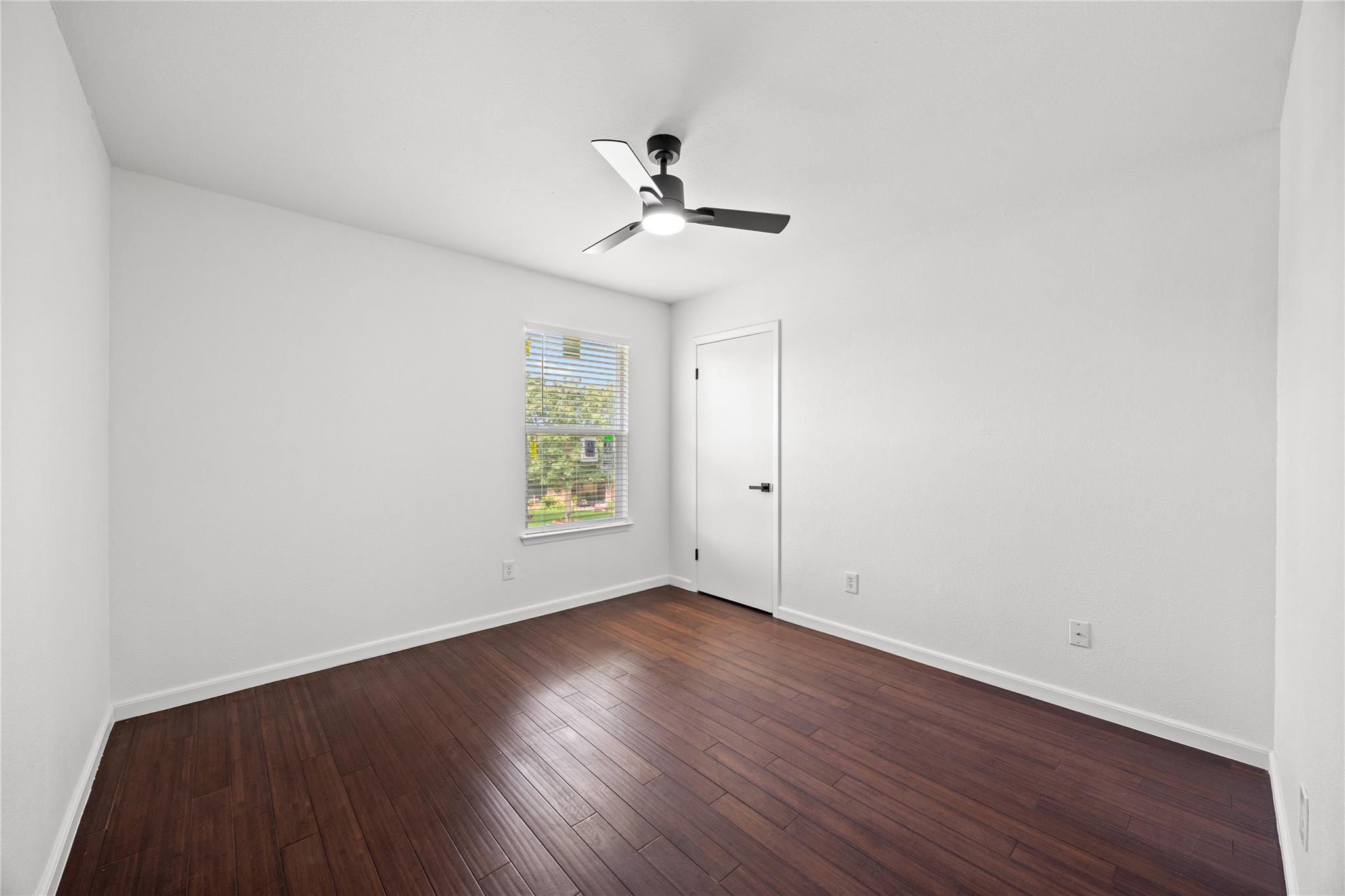 2110 Elysian Flds Property Photo 20