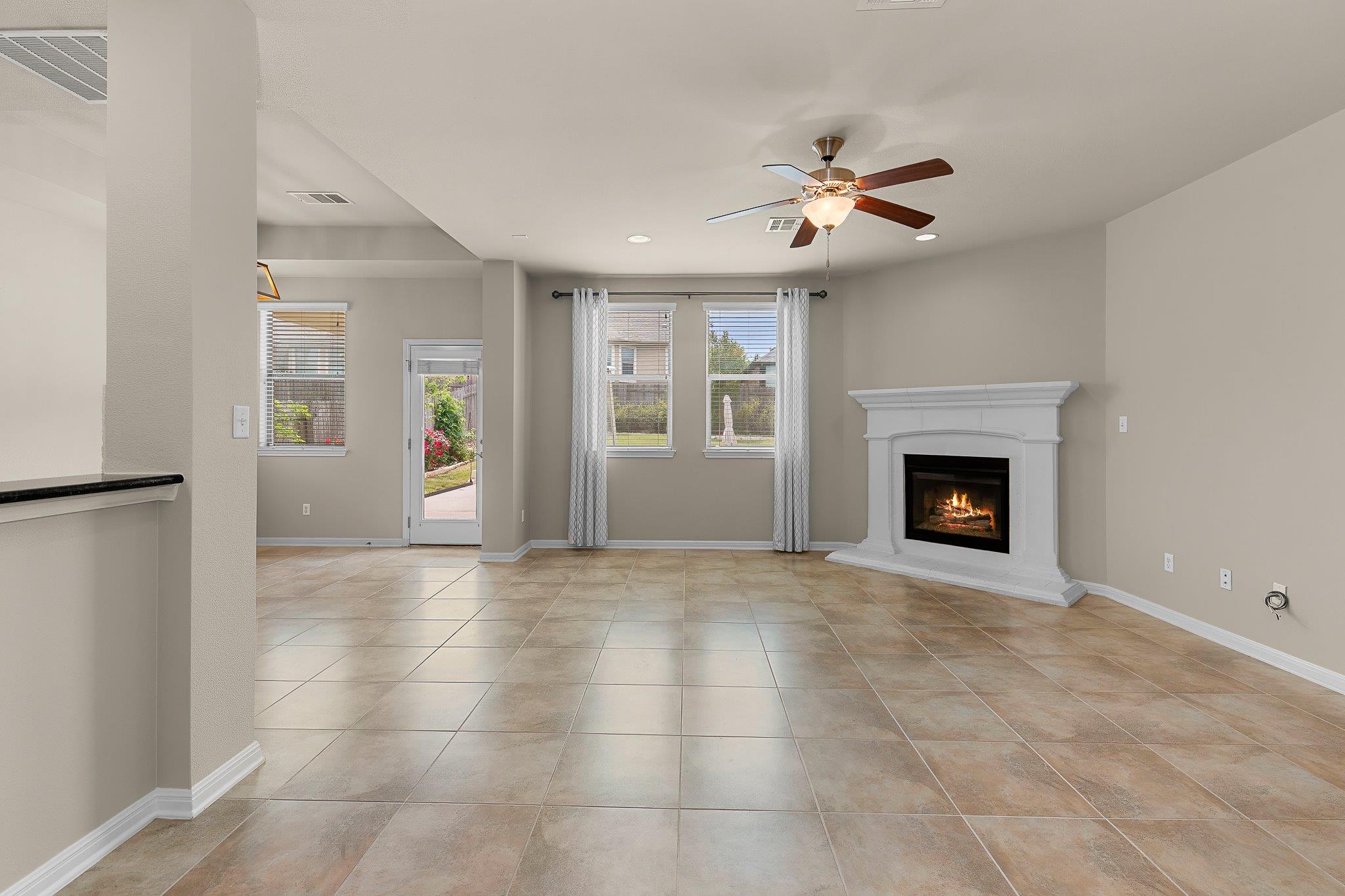 2813 Granite Hill Cv Property Photo 12