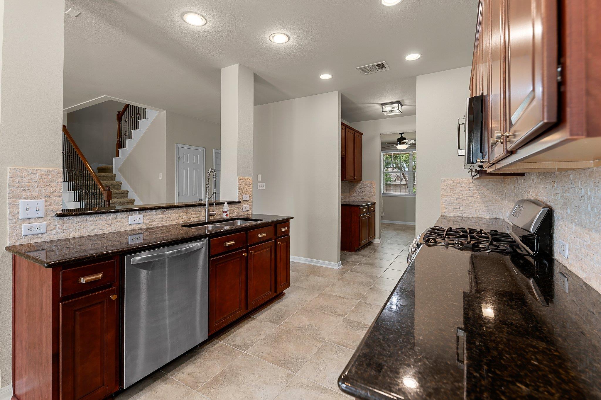 2813 Granite Hill Cv Property Photo 19