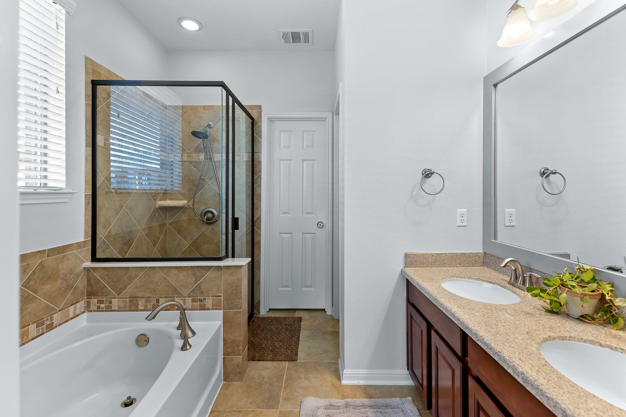 2813 Granite Hill Cv Property Photo 24